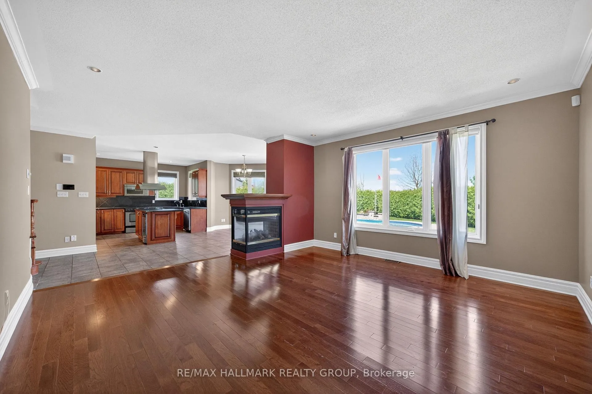 Photo 17 of 2030 Cherington Crescent, Ottawa, Avalon East — HOMEH