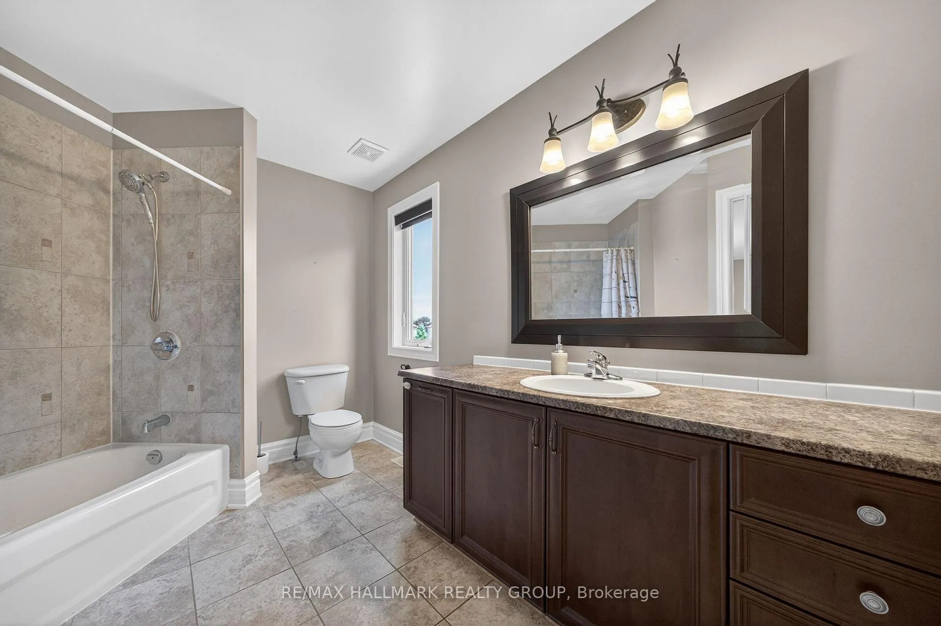 Photo 32 of 2030 Cherington Crescent, Ottawa, Avalon East — HOMEH