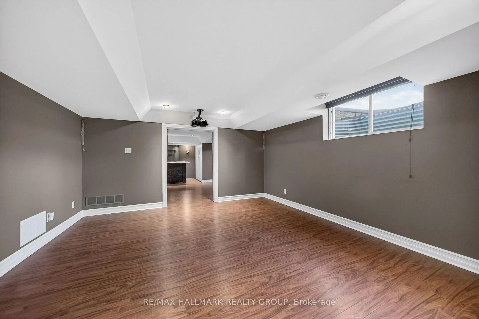 Photo 39 of 2030 Cherington Crescent, Ottawa, Avalon East — HOMEH