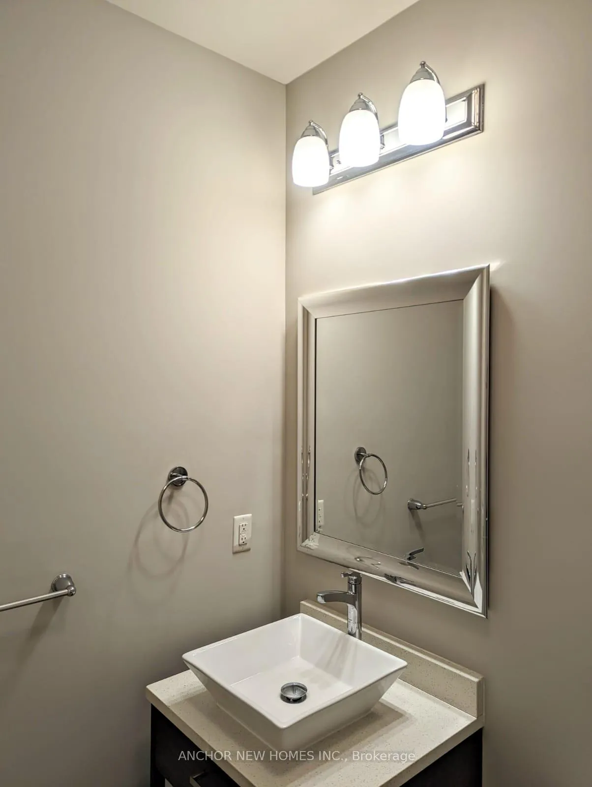Photo 8 of Unit 304, 150 Main Street W, Hamilton, Central — HOMEH