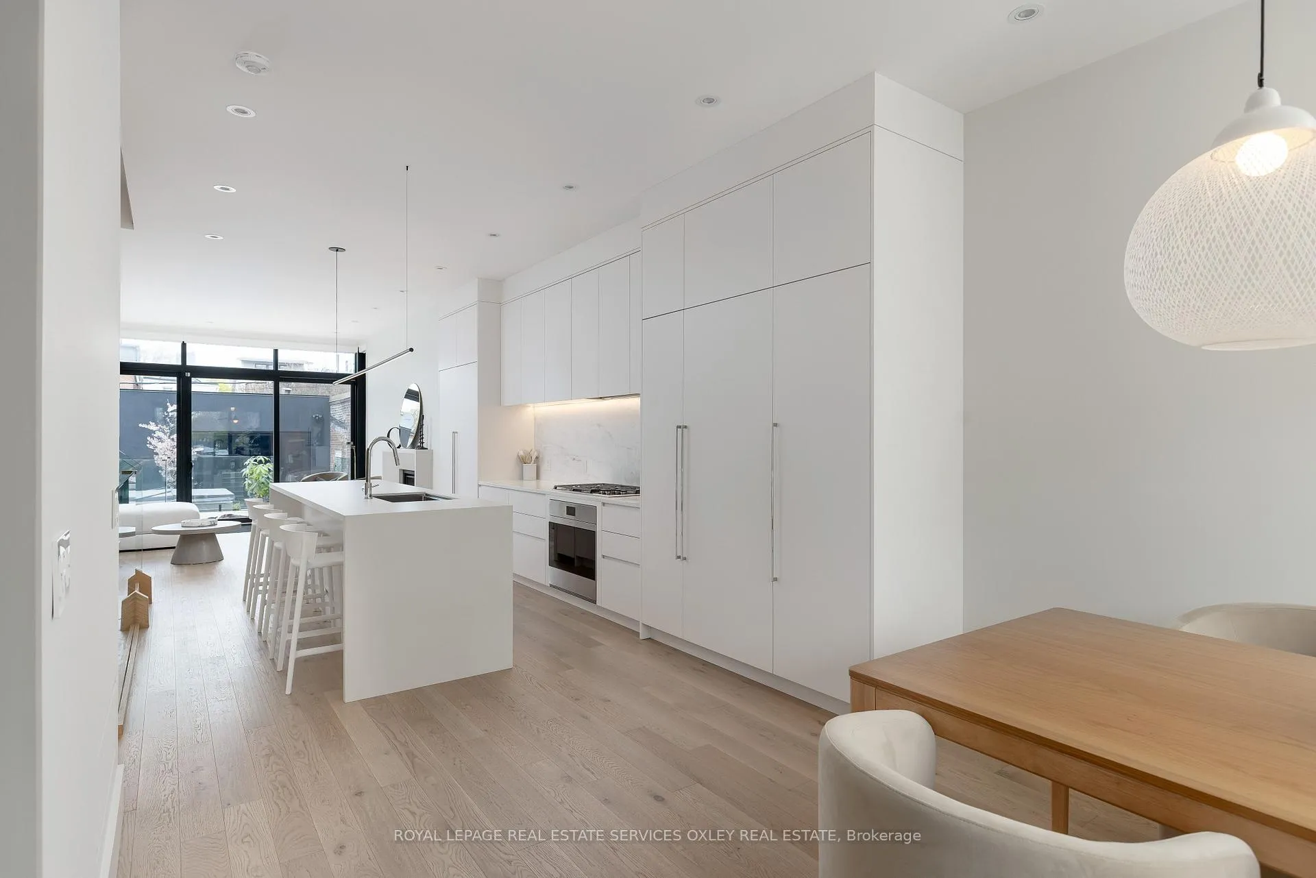 Photo 4 of 305 Manning Avenue, Toronto, Trinity-Bellwoods — HOMEH