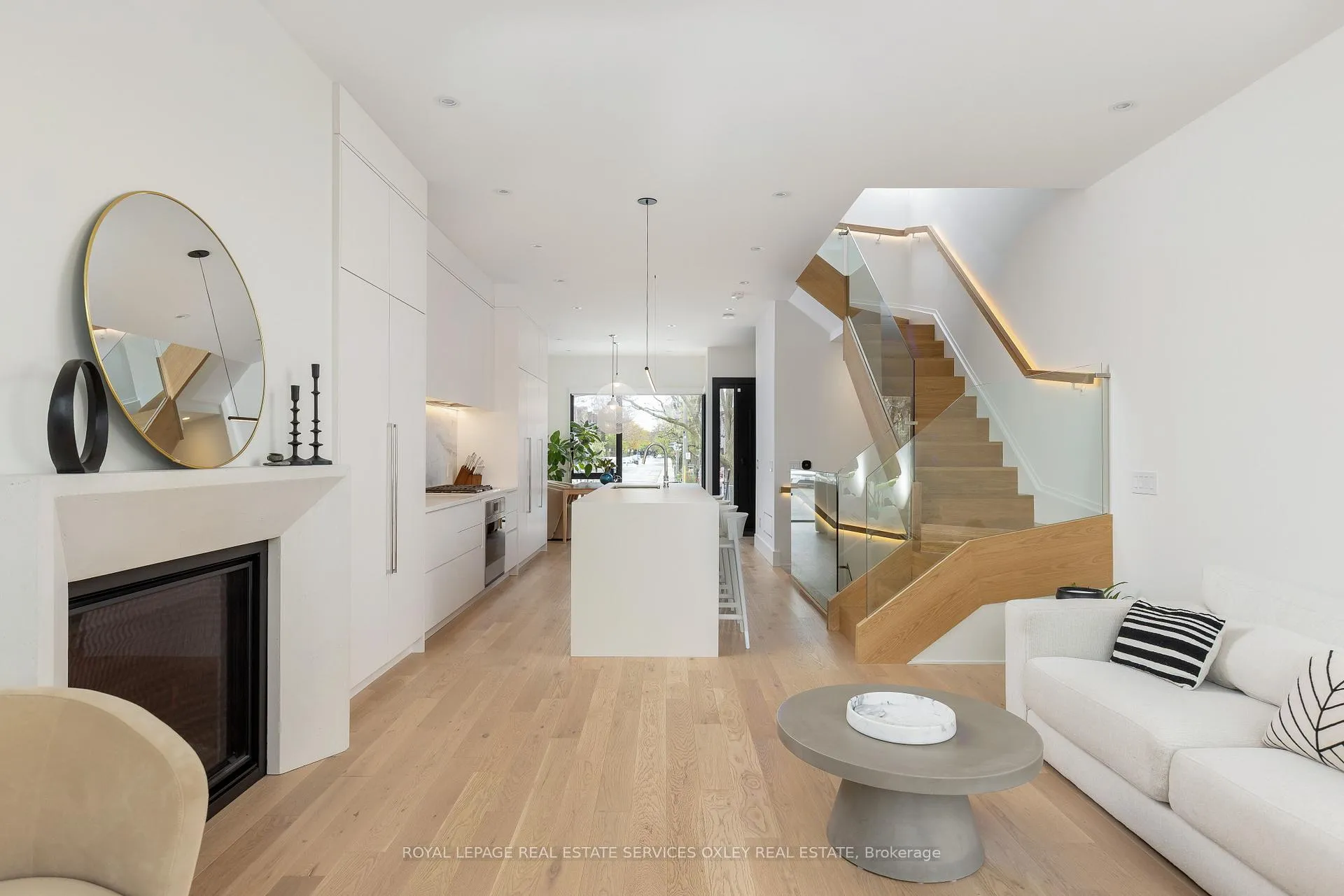 Photo 10 of 305 Manning Avenue, Toronto, Trinity-Bellwoods — HOMEH