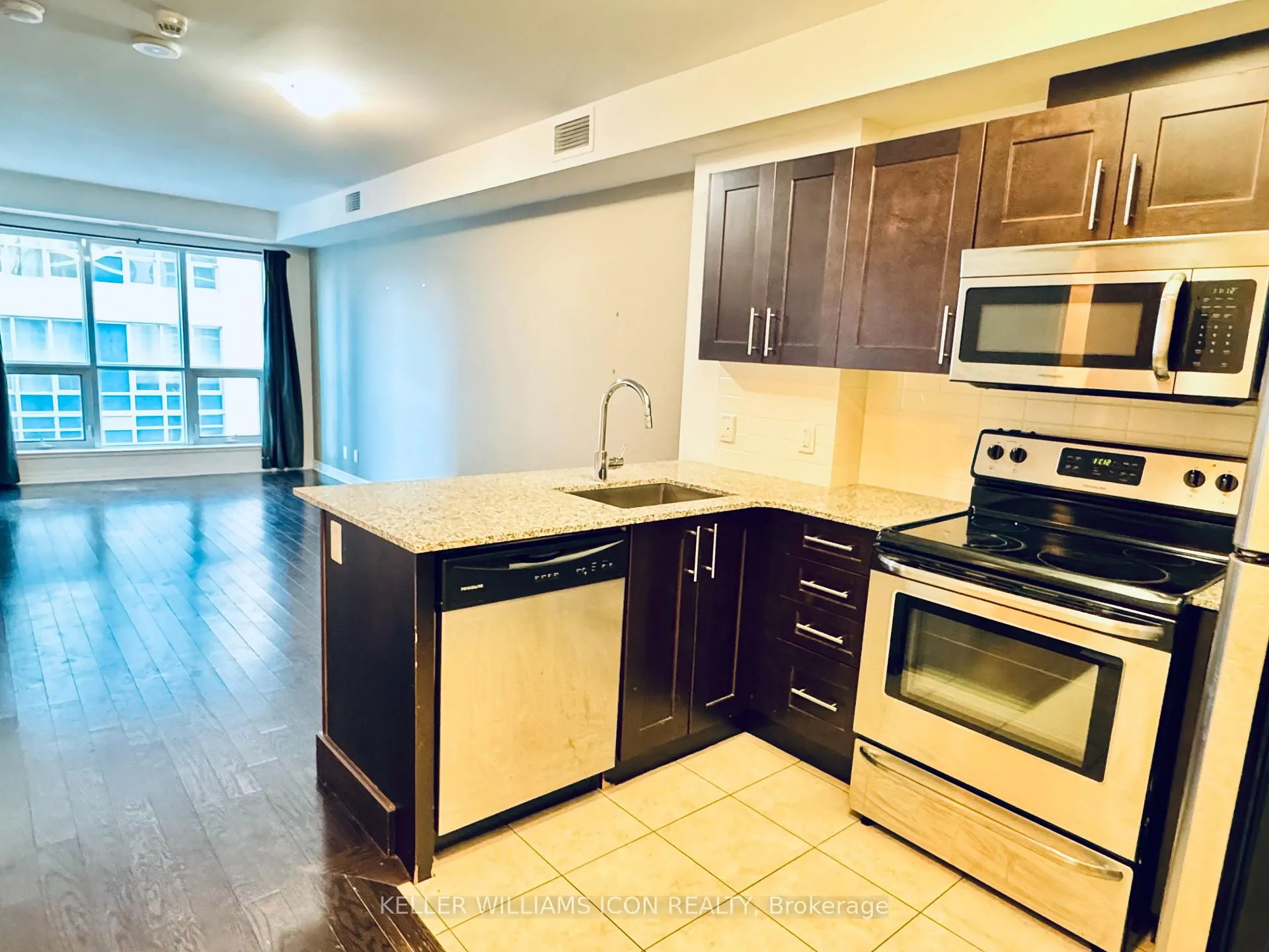 Photo 2 of Unit 1106, 242 Rideau Street, Ottawa, Sandy Hill — HOMEH
