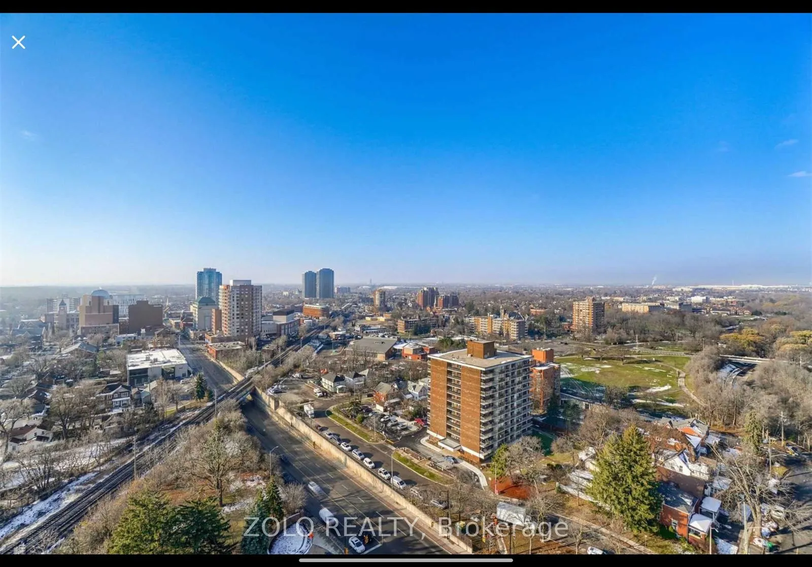 Photo 16 of Unit 1905, 100 John Street, Brampton, Downtown Brampton — HOMEH