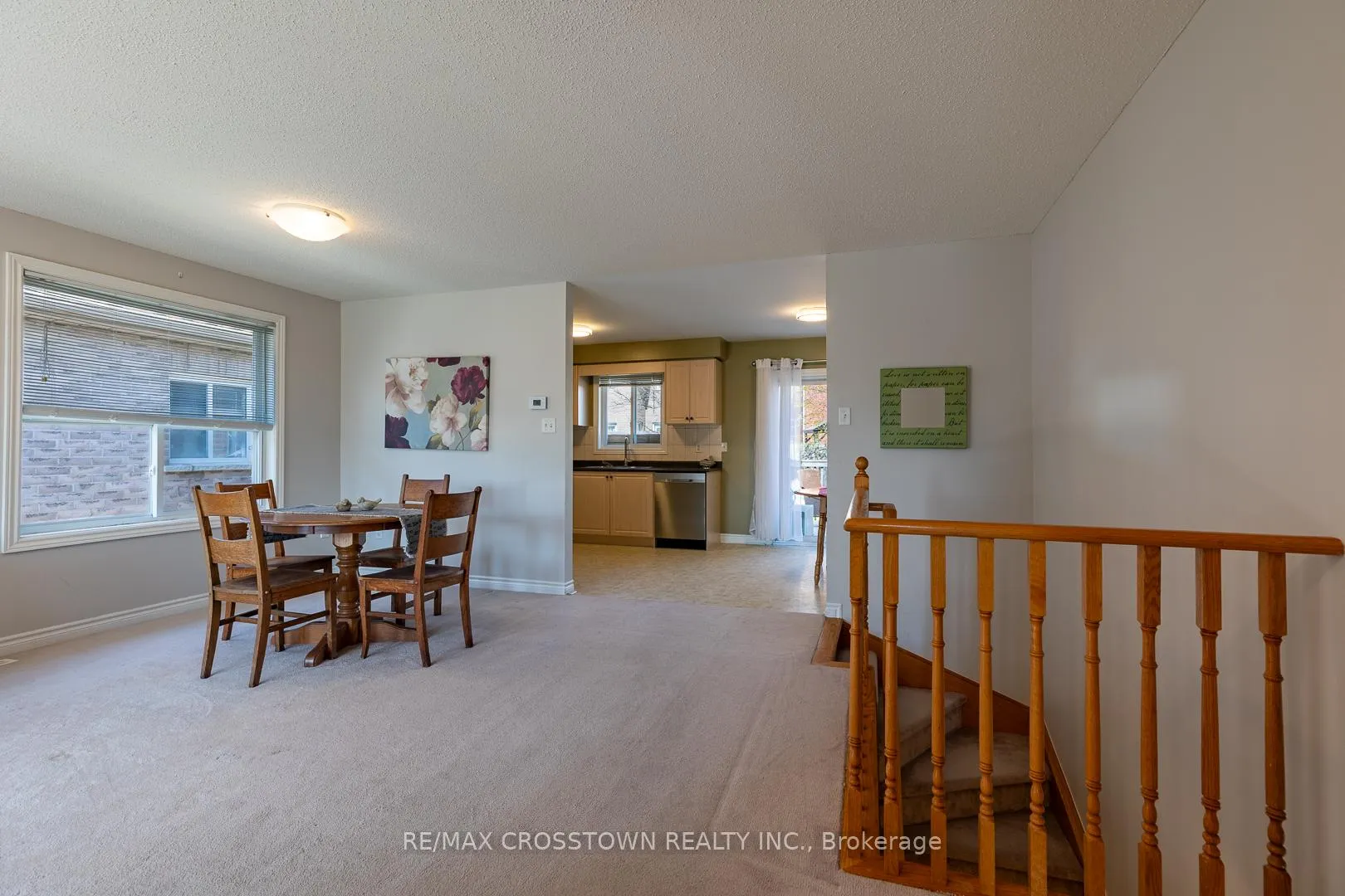 Photo 6 of 156 Pringle Drive, Barrie, Edgehill Drive — HOMEH