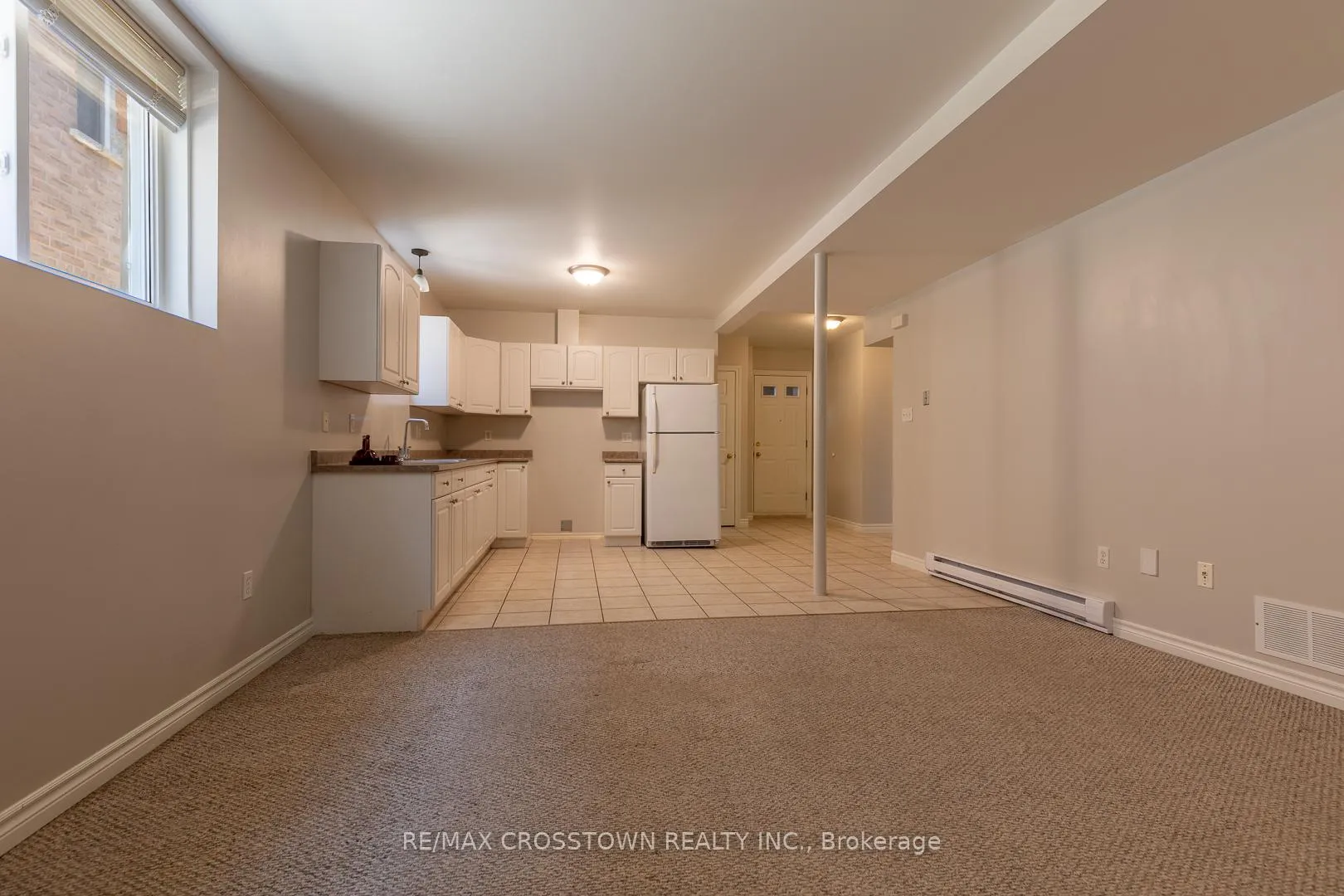 Photo 20 of 156 Pringle Drive, Barrie, Edgehill Drive — HOMEH