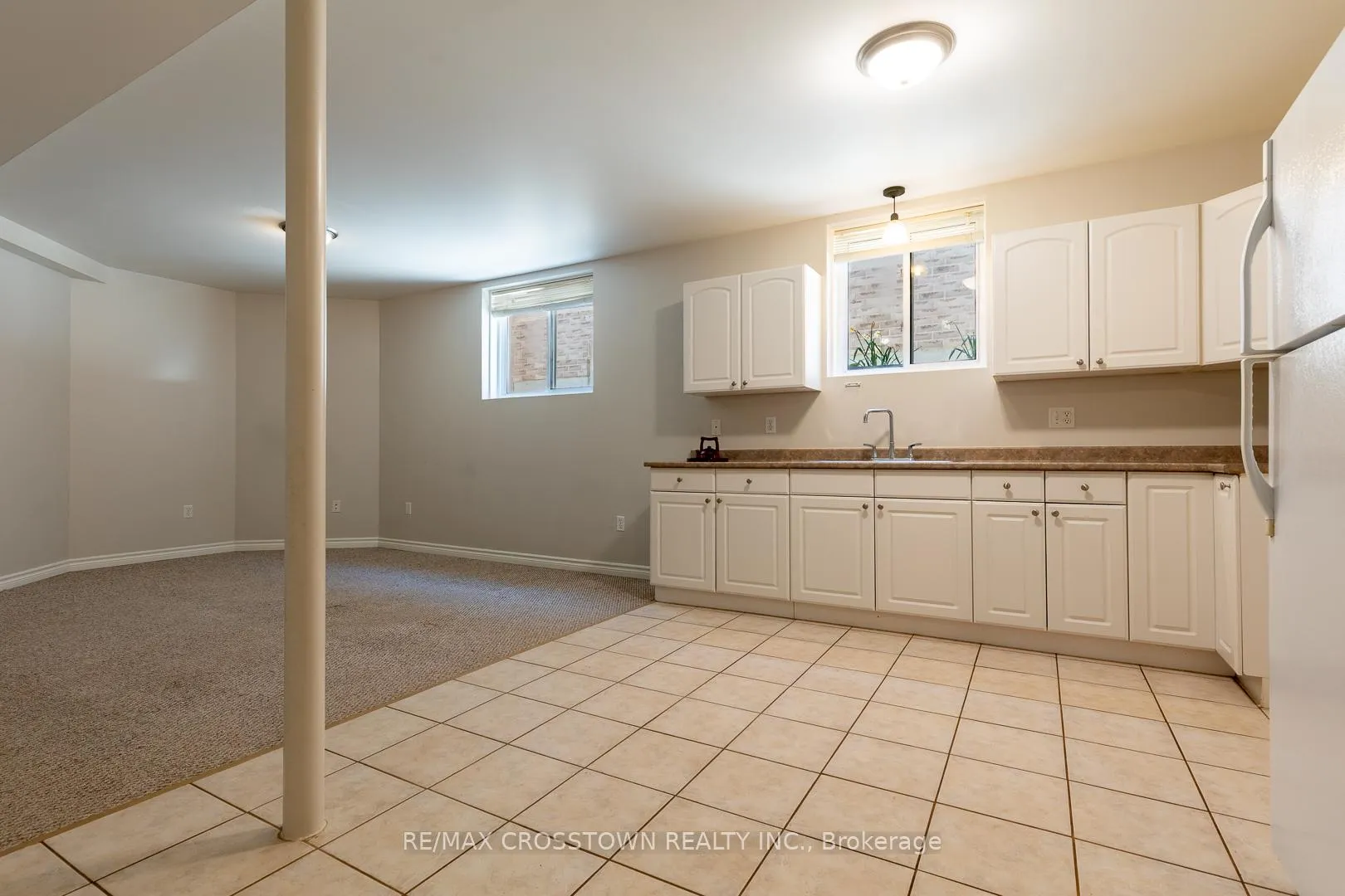 Photo 22 of 156 Pringle Drive, Barrie, Edgehill Drive — HOMEH