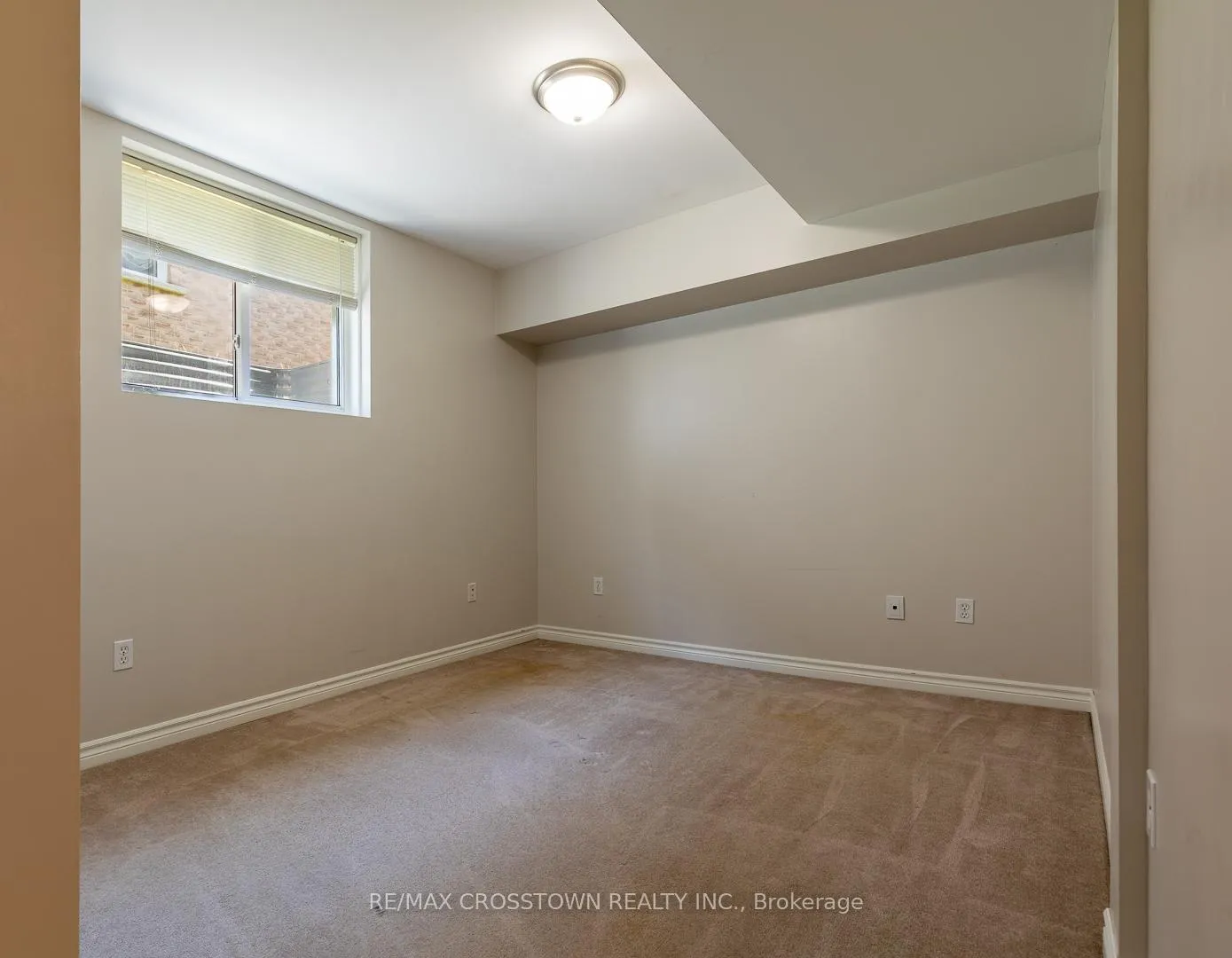 Photo 27 of 156 Pringle Drive, Barrie, Edgehill Drive — HOMEH