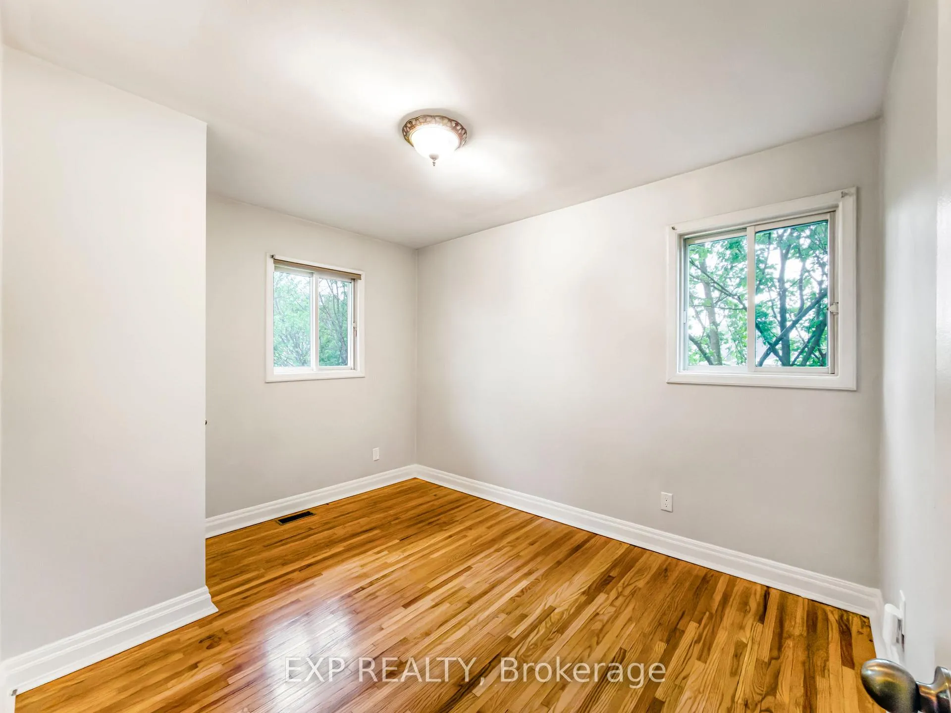 Photo 16 of 2114 Girardot Street, Windsor — HOMEH