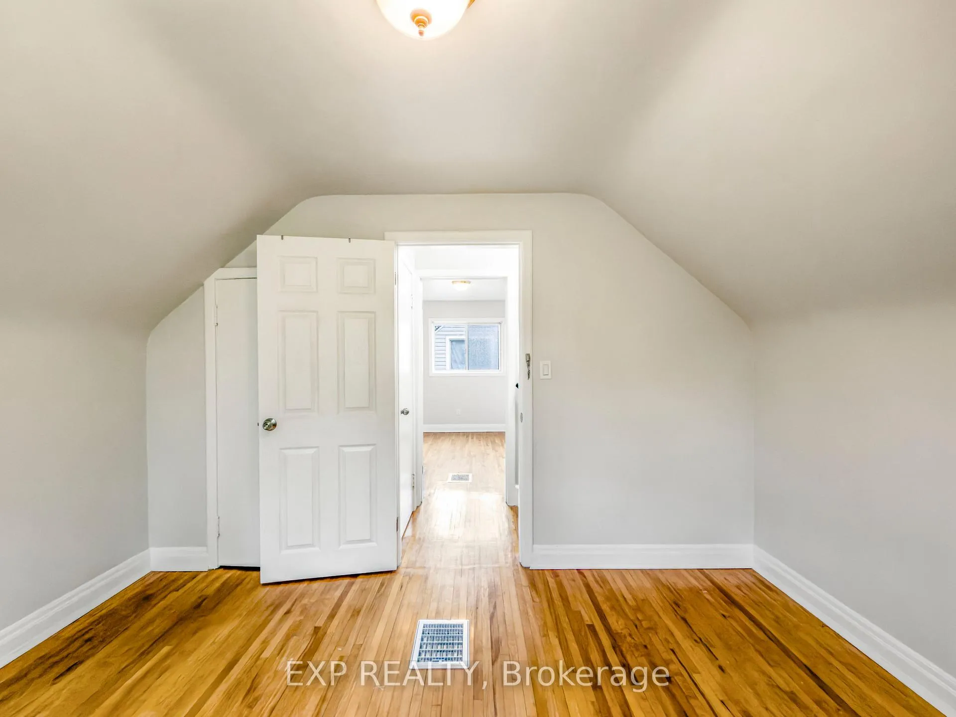 Photo 22 of 2114 Girardot Street, Windsor — HOMEH