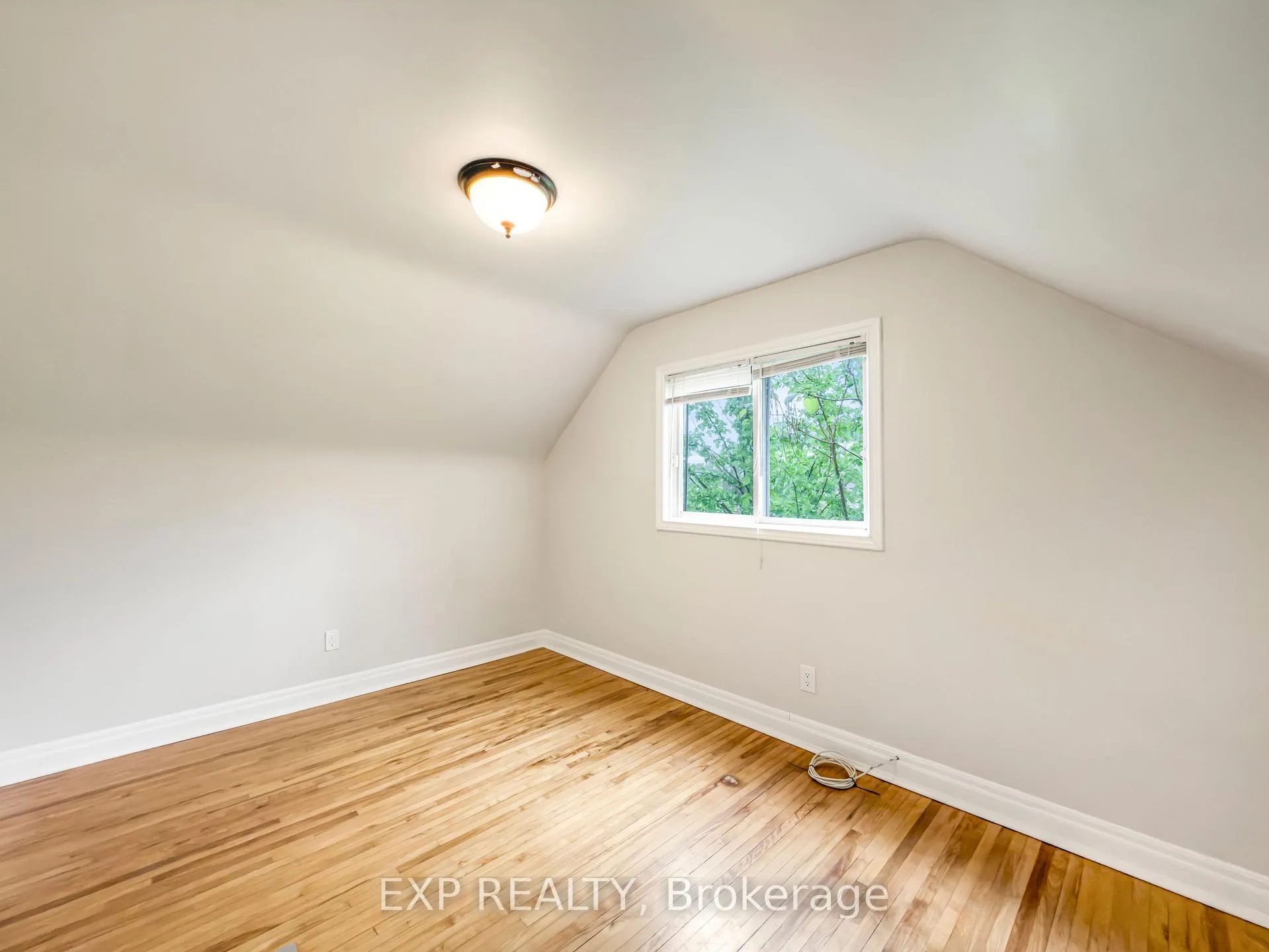 Photo 23 of 2114 Girardot Street, Windsor — HOMEH