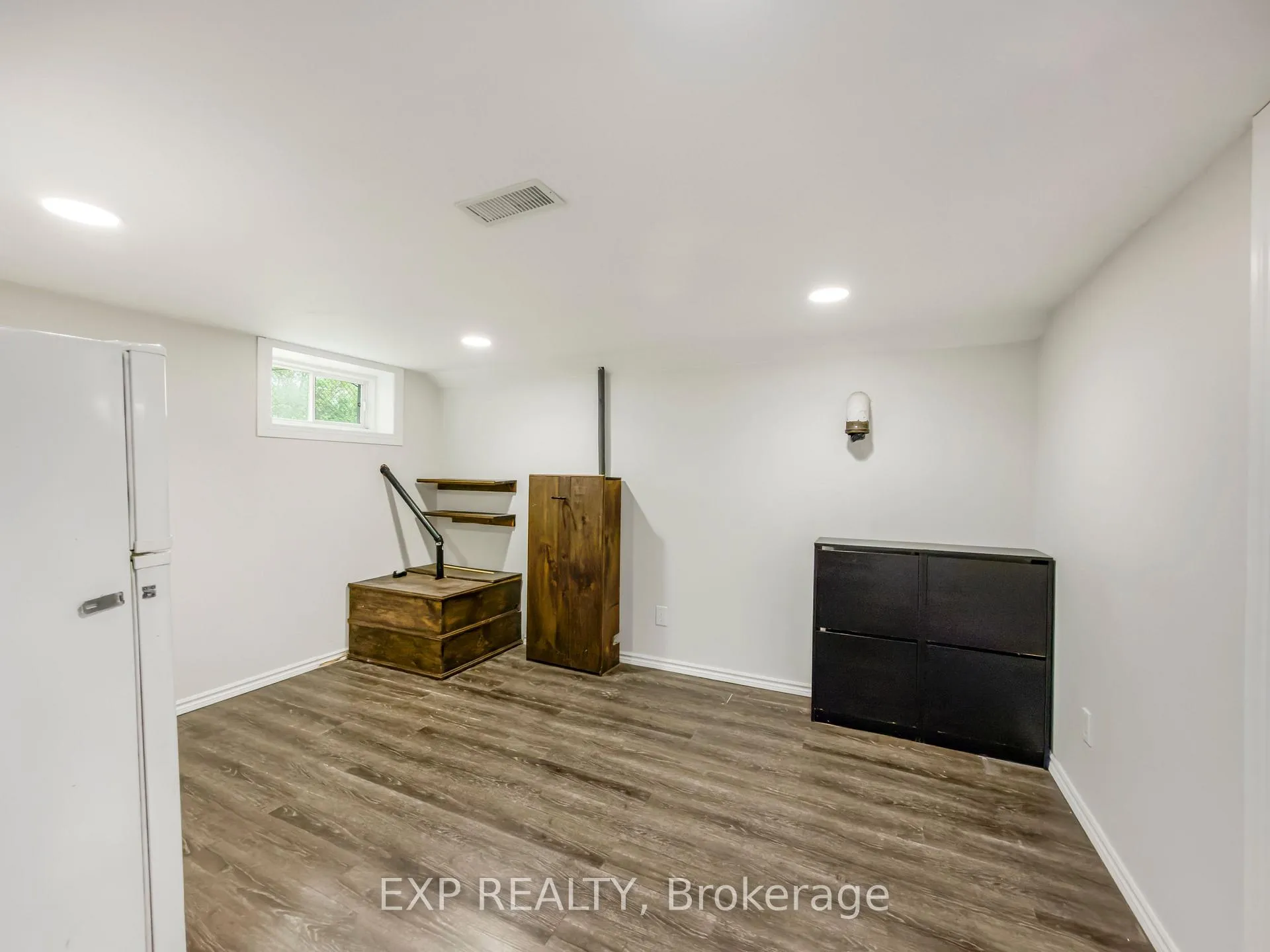 Photo 26 of 2114 Girardot Street, Windsor — HOMEH