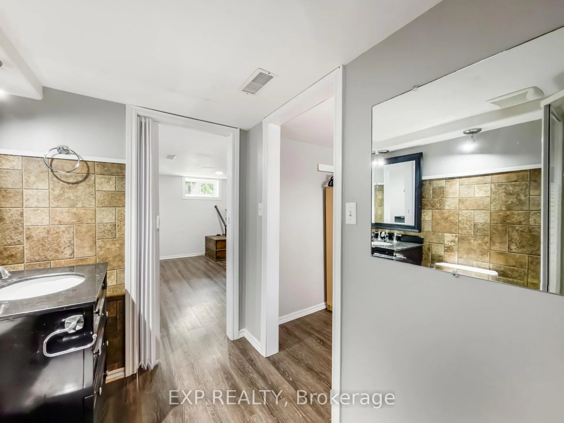 Photo 29 of 2114 Girardot Street, Windsor — HOMEH