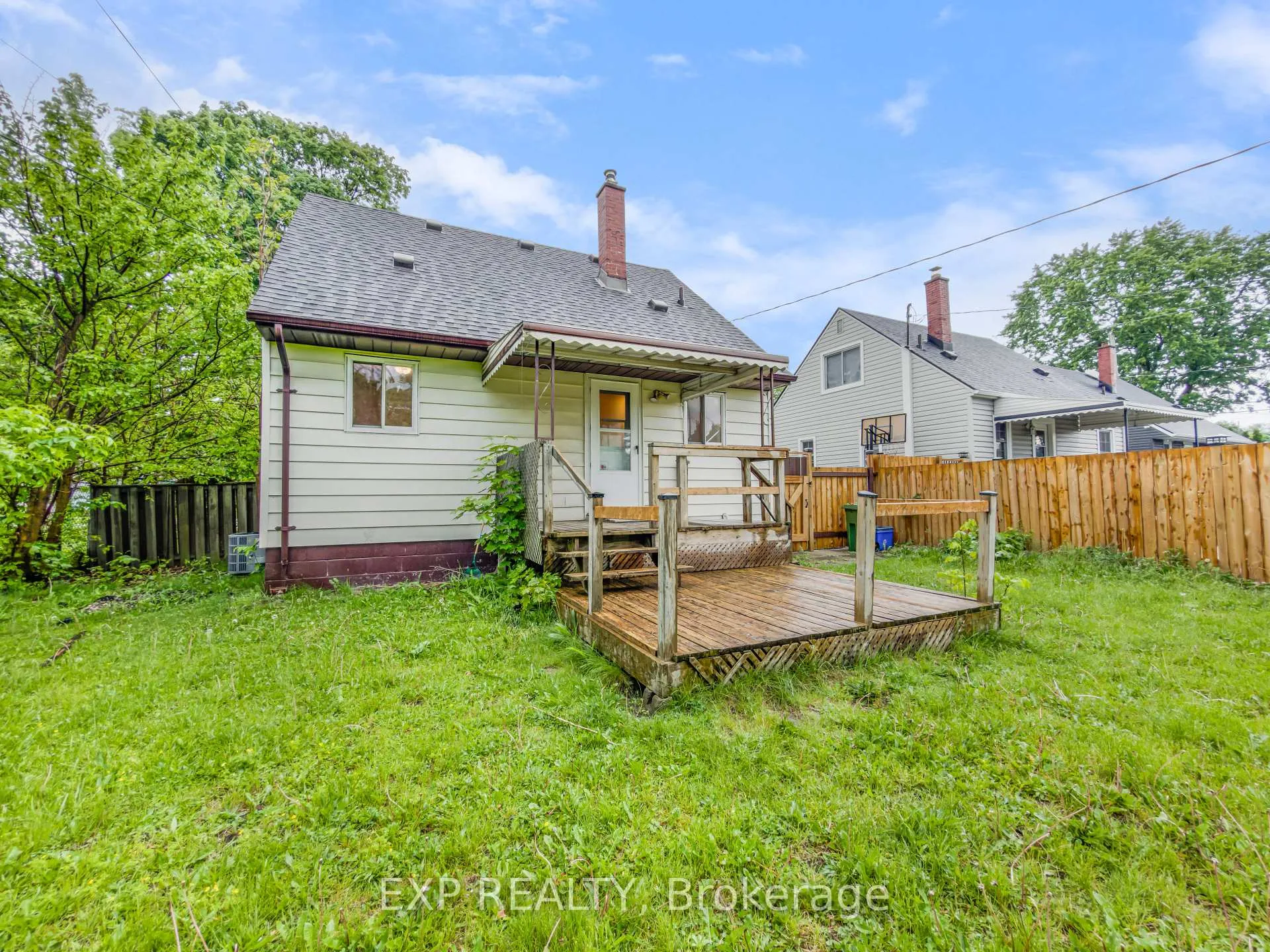 Photo 32 of 2114 Girardot Street, Windsor — HOMEH
