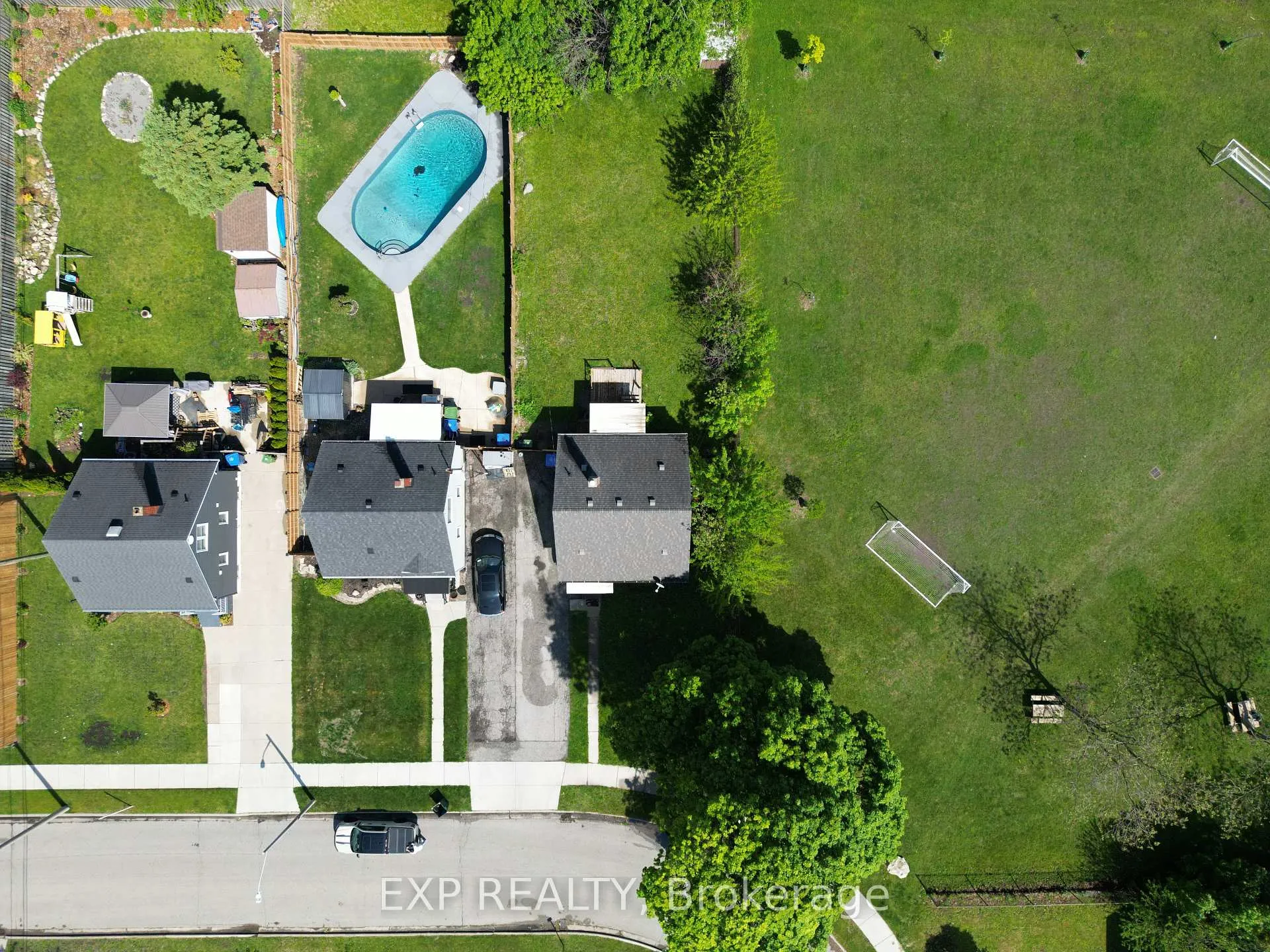 Photo 42 of 2114 Girardot Street, Windsor — HOMEH