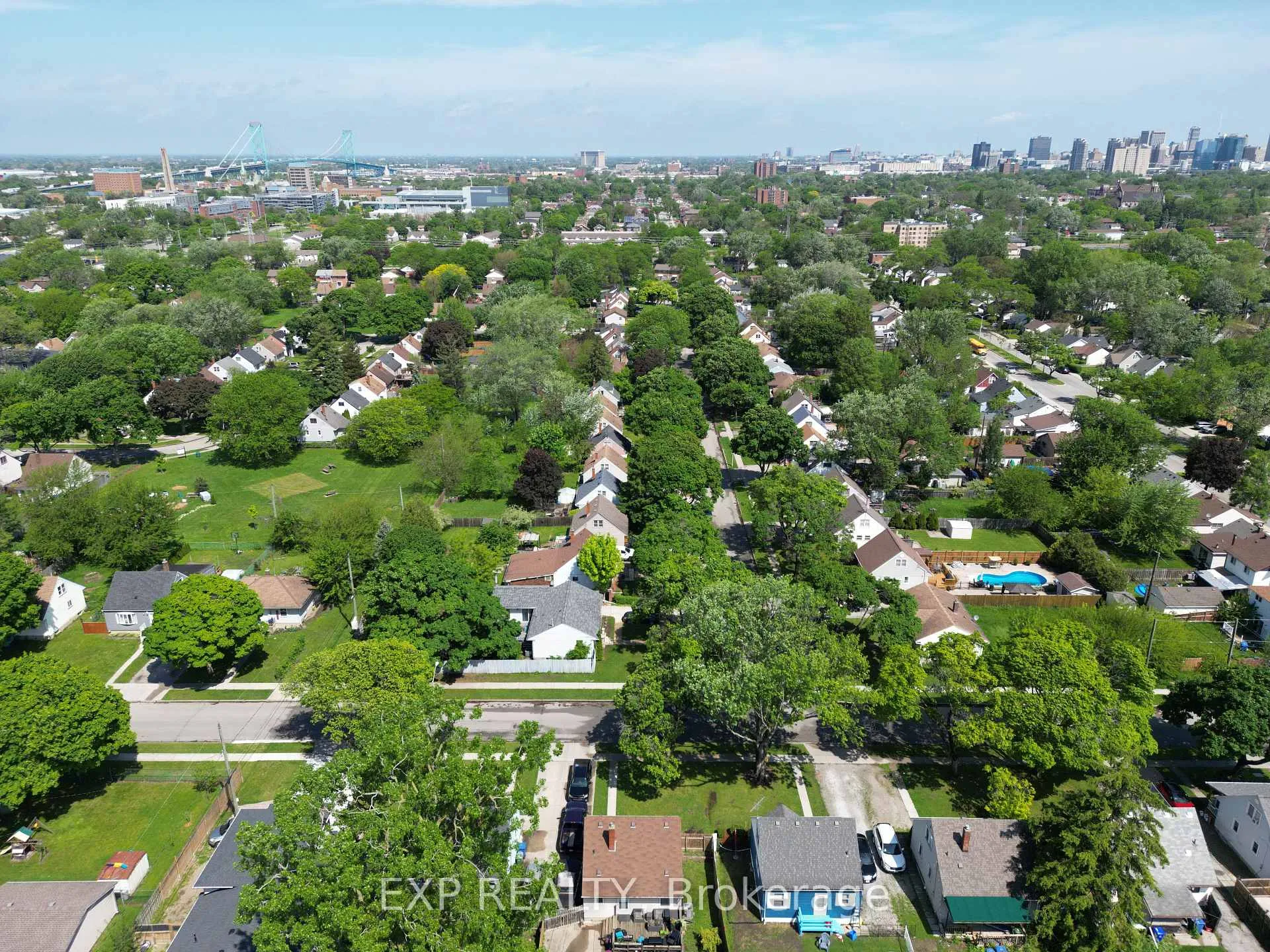Photo 45 of 2114 Girardot Street, Windsor — HOMEH