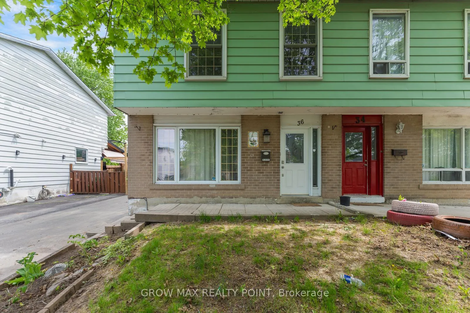 Photo 4 of 36 Bramhall Circle, Brampton, Madoc — HOMEH