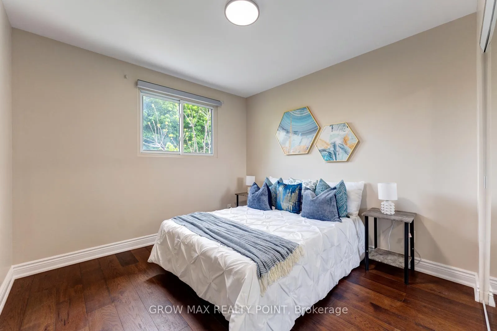 Photo 18 of 36 Bramhall Circle, Brampton, Madoc — HOMEH