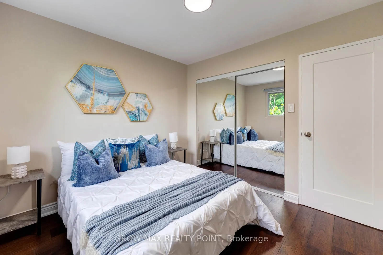 Photo 20 of 36 Bramhall Circle, Brampton, Madoc — HOMEH