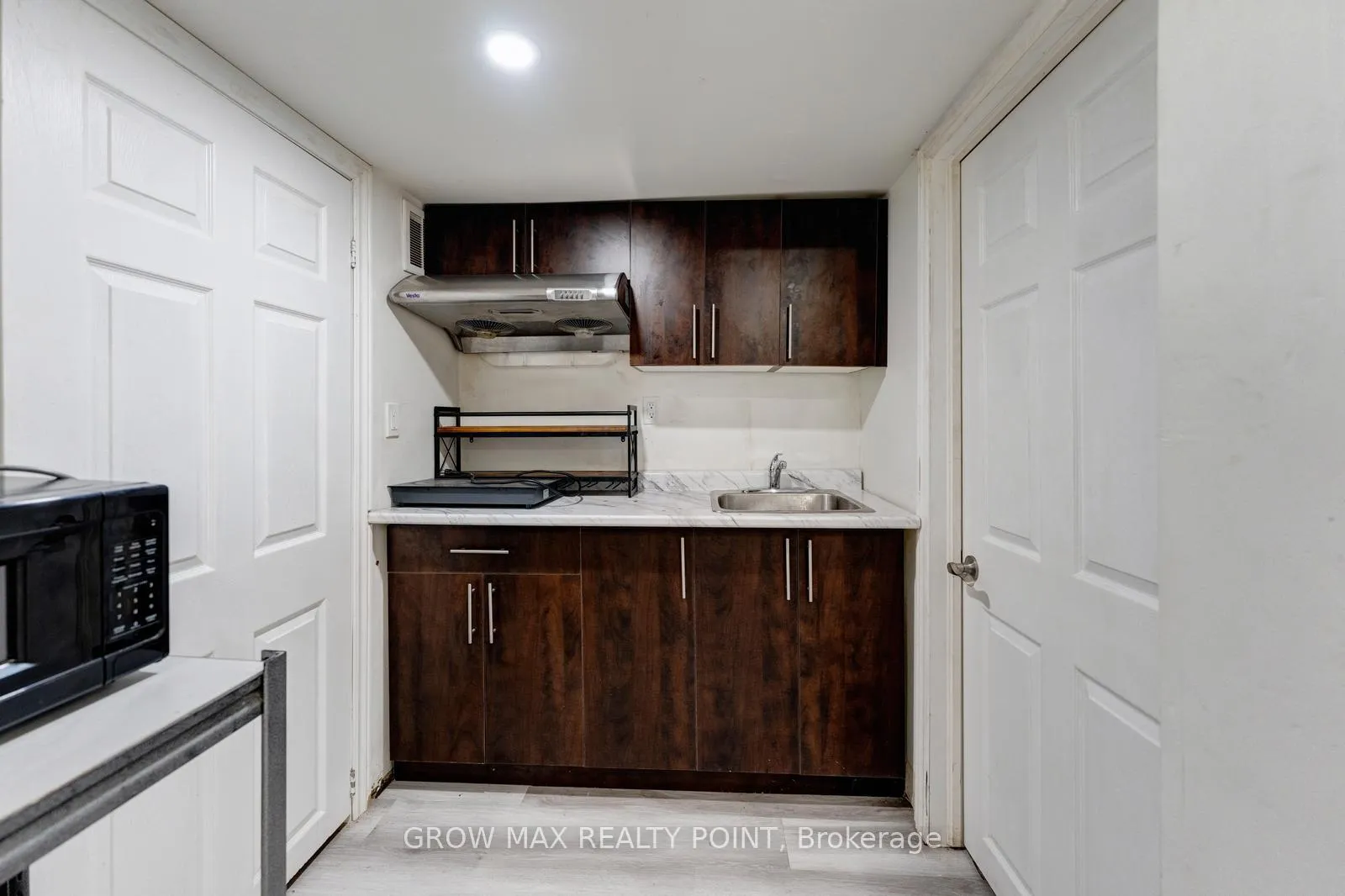 Photo 31 of 36 Bramhall Circle, Brampton, Madoc — HOMEH