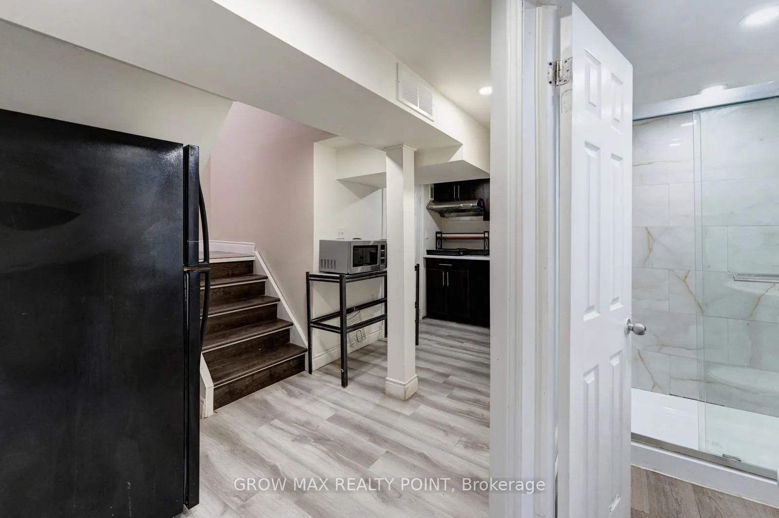 Photo 32 of 36 Bramhall Circle, Brampton, Madoc — HOMEH
