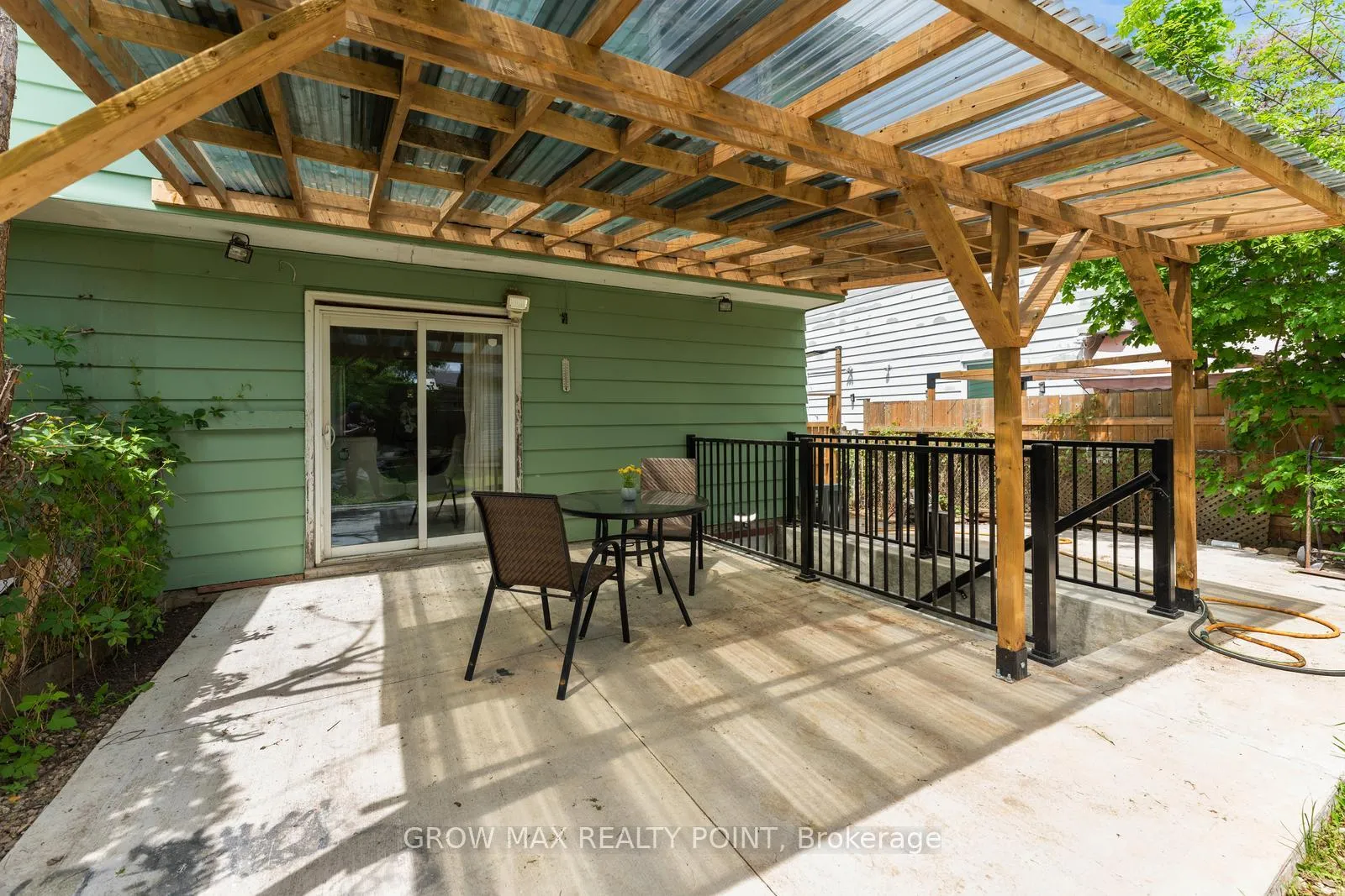 Photo 38 of 36 Bramhall Circle, Brampton, Madoc — HOMEH