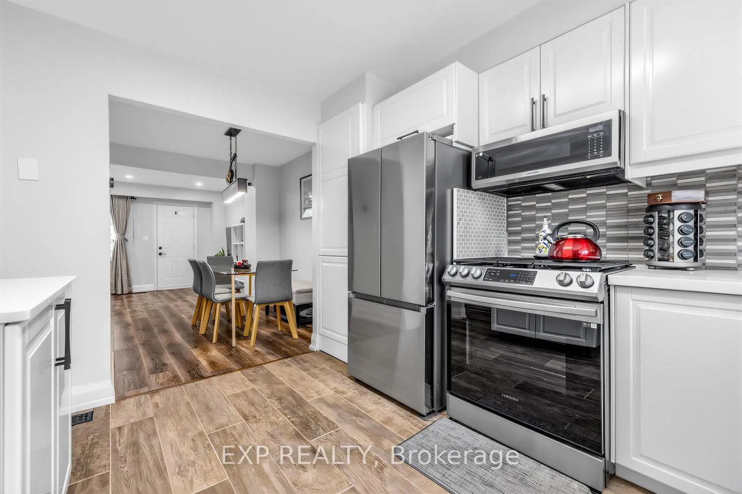 Photo 4 of Unit 36, 36 The Carriage Way, Markham, Royal Orchard — HOMEH