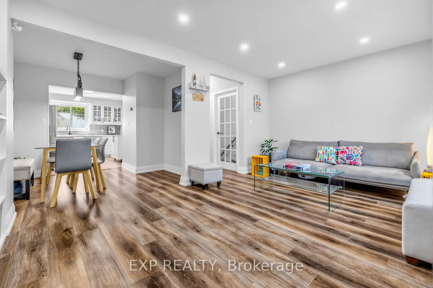 Photo 14 of Unit 36, 36 The Carriage Way, Markham, Royal Orchard — HOMEH
