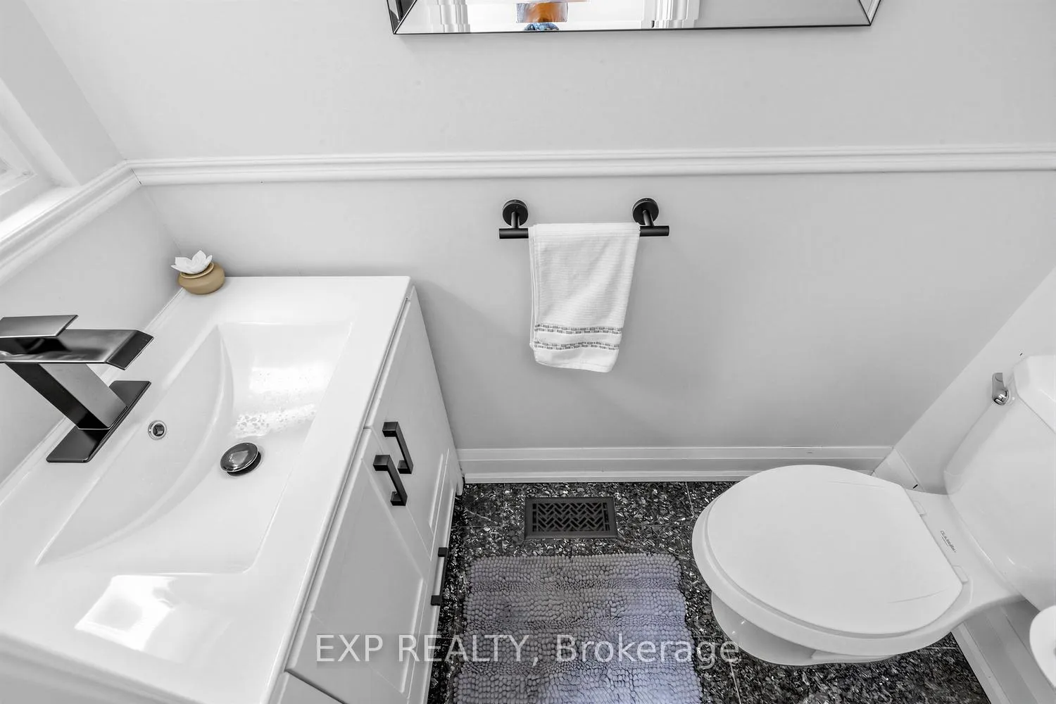 Photo 19 of Unit 36, 36 The Carriage Way, Markham, Royal Orchard — HOMEH