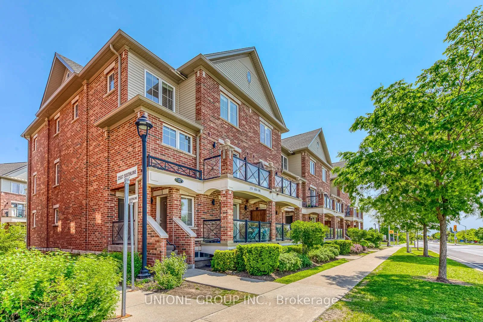 Photo 1 of Unit 2, 2551 Sixth Line, Oakville, River Oaks — HOMEH