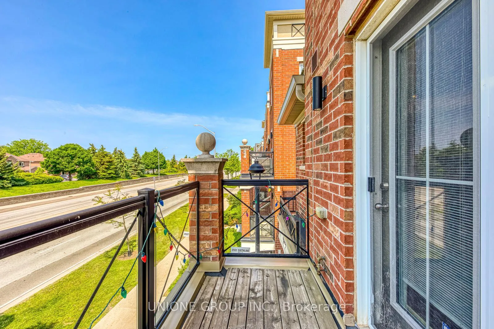 Photo 11 of Unit 2, 2551 Sixth Line, Oakville, River Oaks — HOMEH