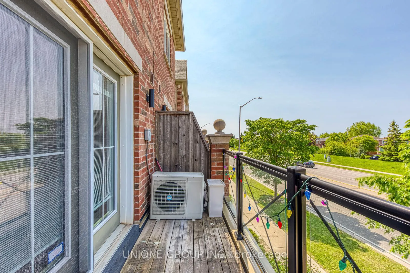 Photo 12 of Unit 2, 2551 Sixth Line, Oakville, River Oaks — HOMEH