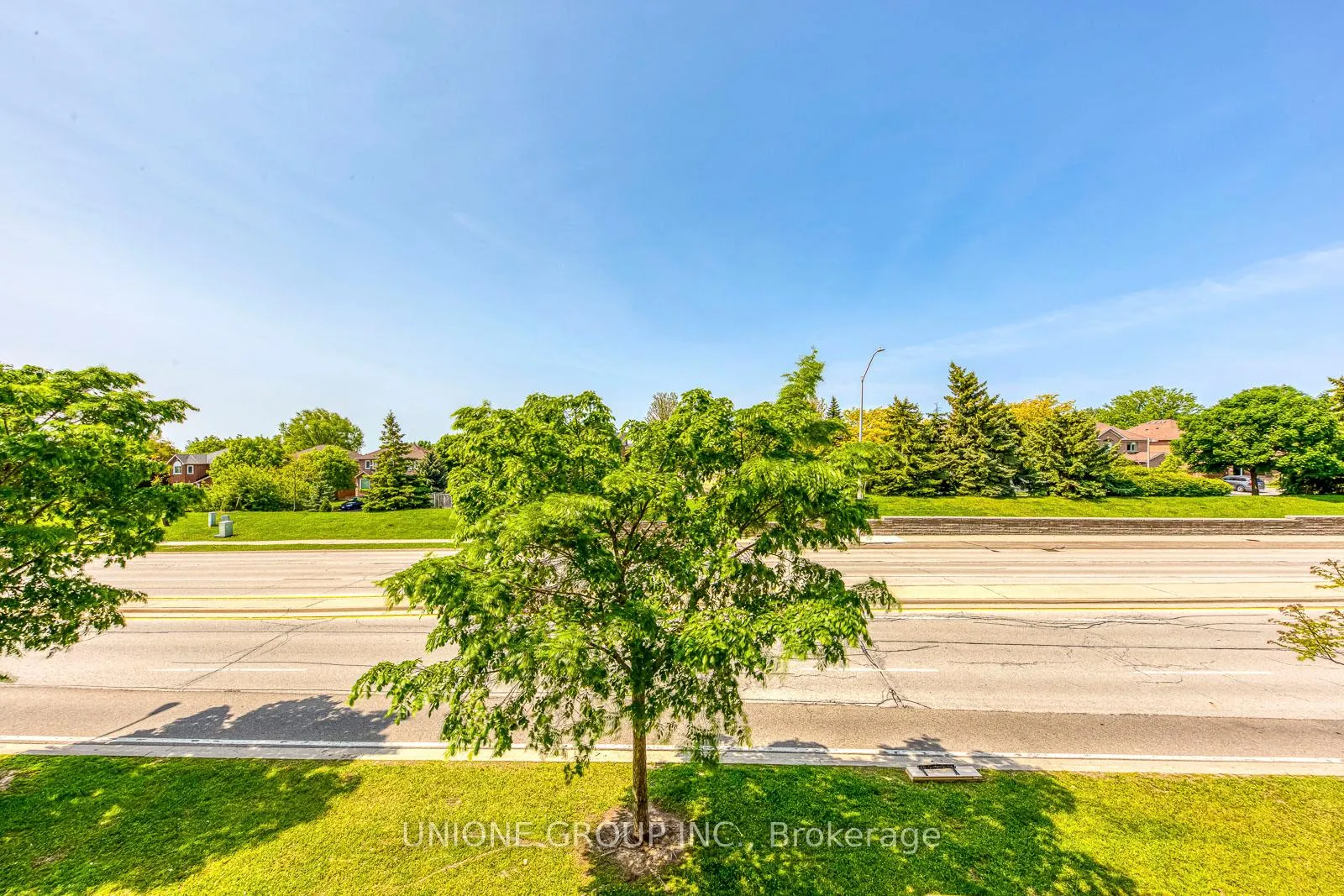 Photo 13 of Unit 2, 2551 Sixth Line, Oakville, River Oaks — HOMEH