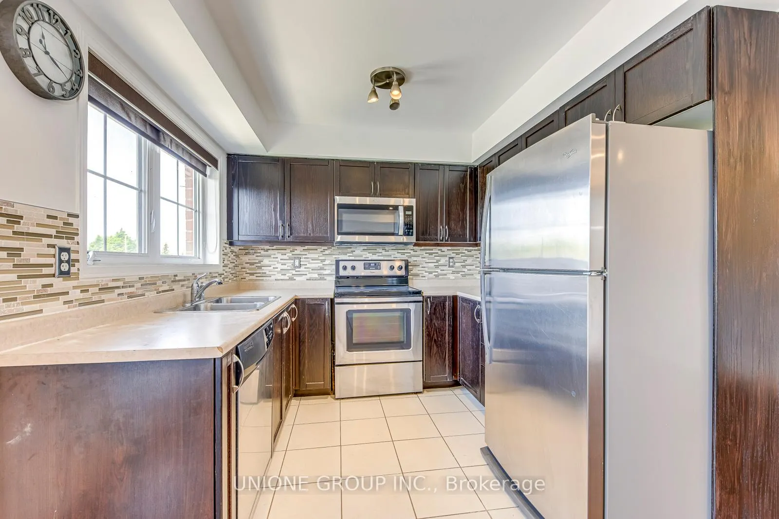Photo 14 of Unit 2, 2551 Sixth Line, Oakville, River Oaks — HOMEH