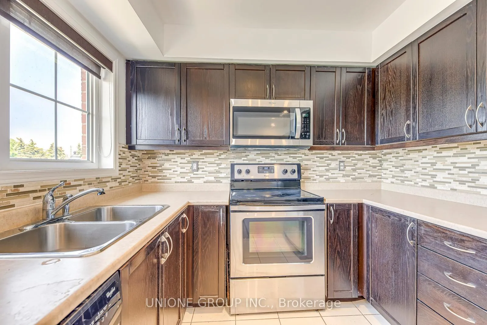 Photo 16 of Unit 2, 2551 Sixth Line, Oakville, River Oaks — HOMEH