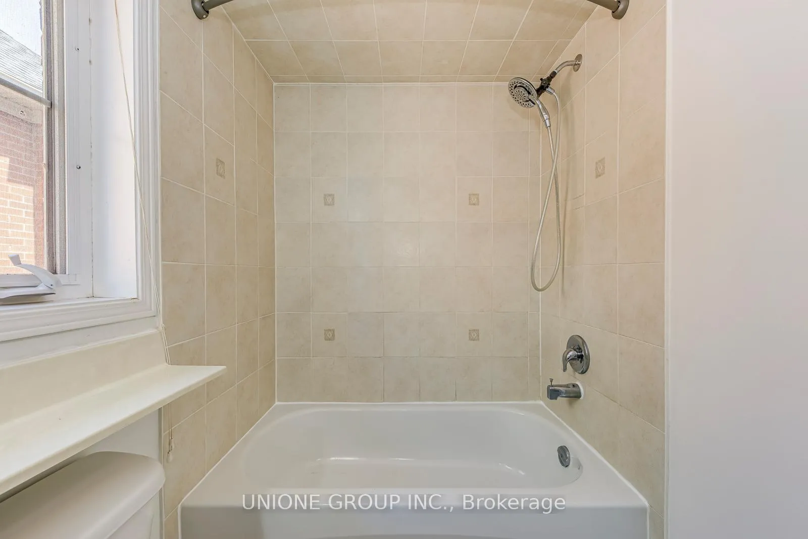 Photo 25 of Unit 2, 2551 Sixth Line, Oakville, River Oaks — HOMEH