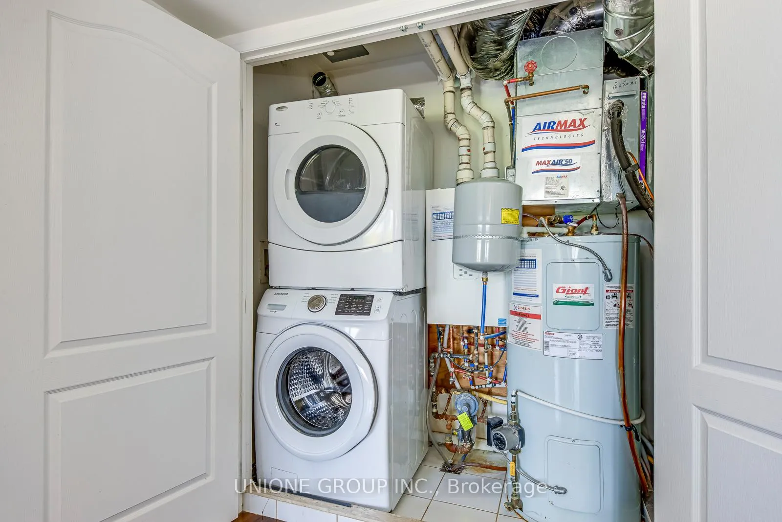 Photo 26 of Unit 2, 2551 Sixth Line, Oakville, River Oaks — HOMEH