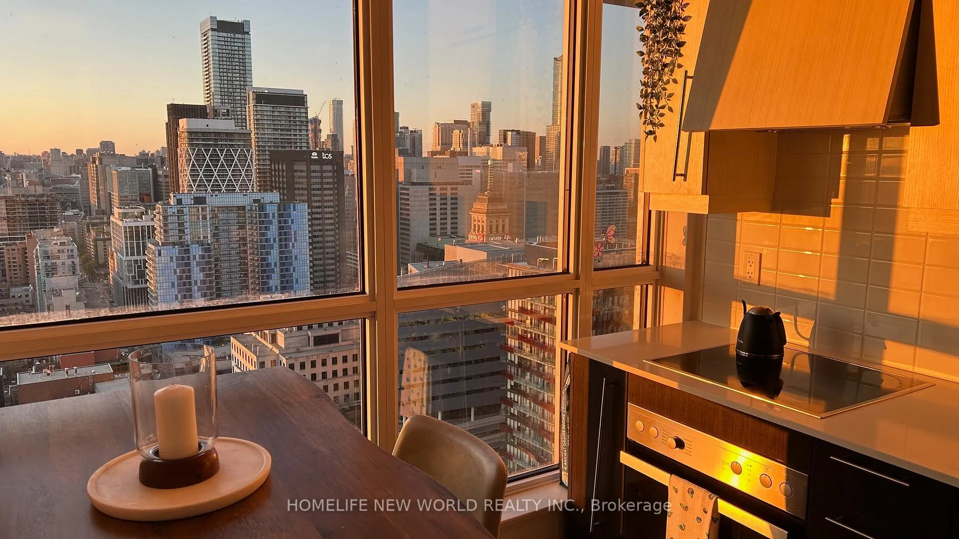 Photo 11 of Unit 3408, 30 Nelson Street, Toronto, Waterfront Communities — HOMEH