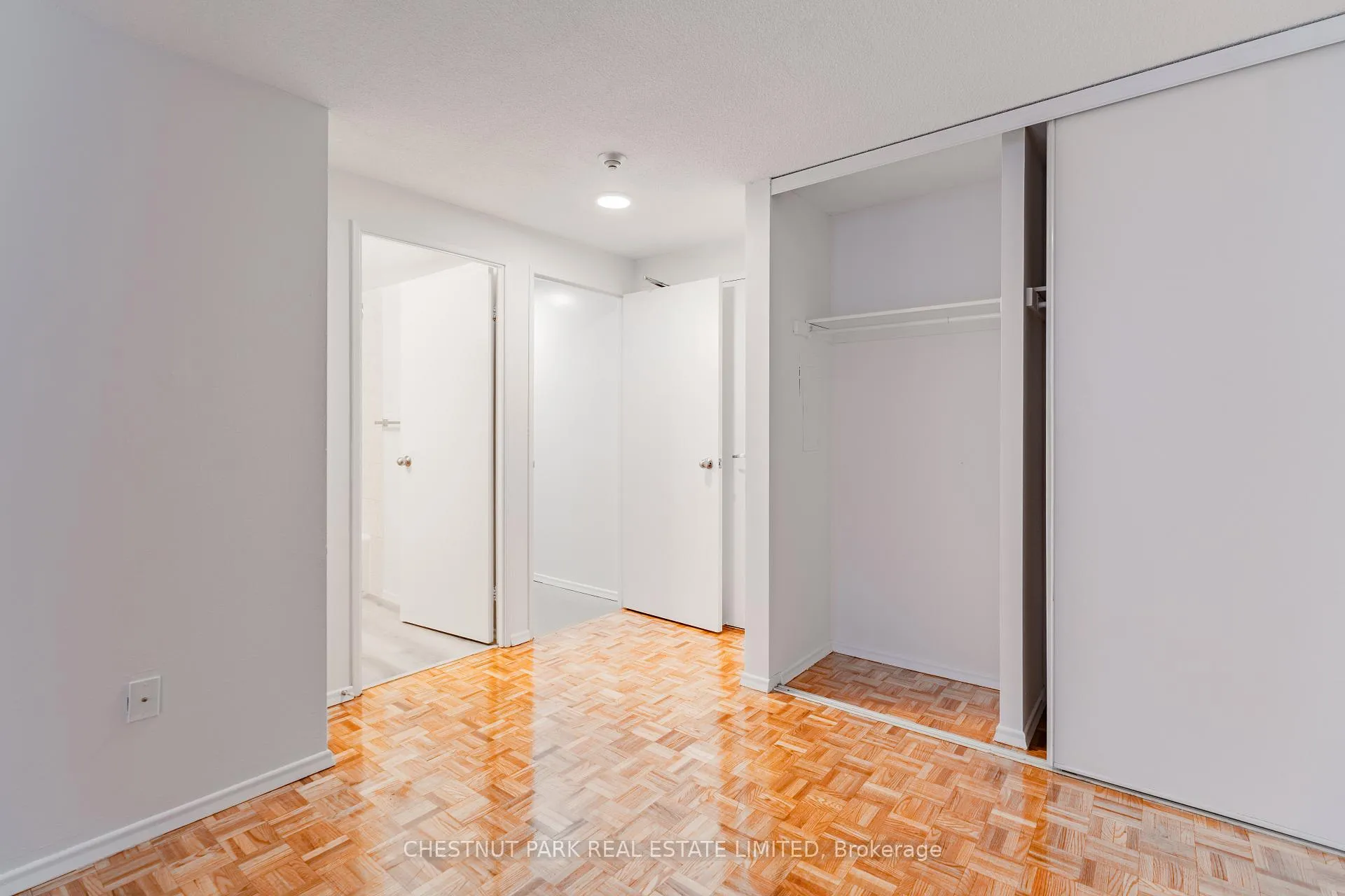 Photo 4 of Unit 1207, 20 Saint Patrick Street, Toronto, Kensington-Chinatown — HOMEH