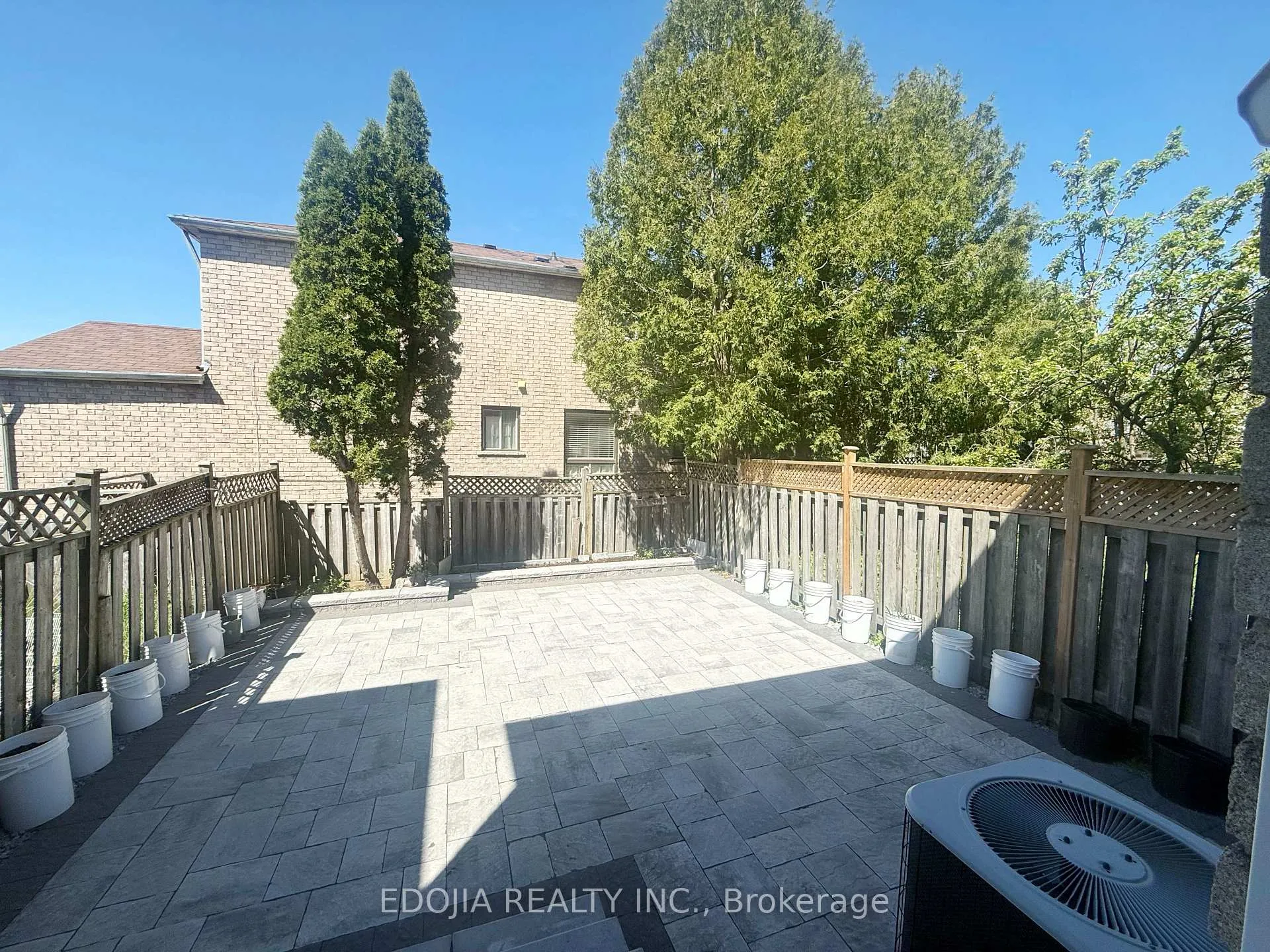 Photo 5 of 104 Goodwood Drive, Markham, Middlefield — HOMEH