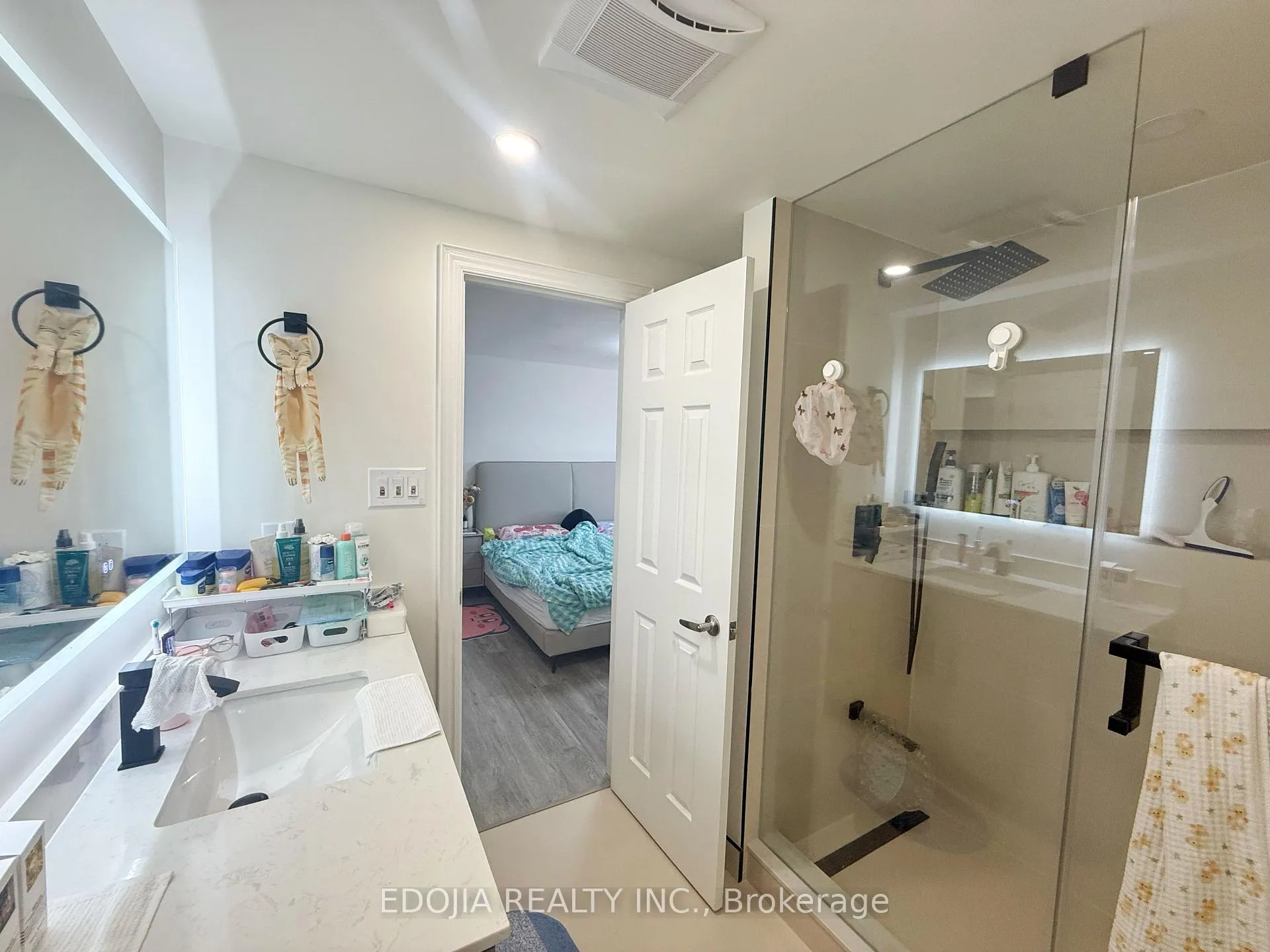 Photo 7 of 104 Goodwood Drive, Markham, Middlefield — HOMEH