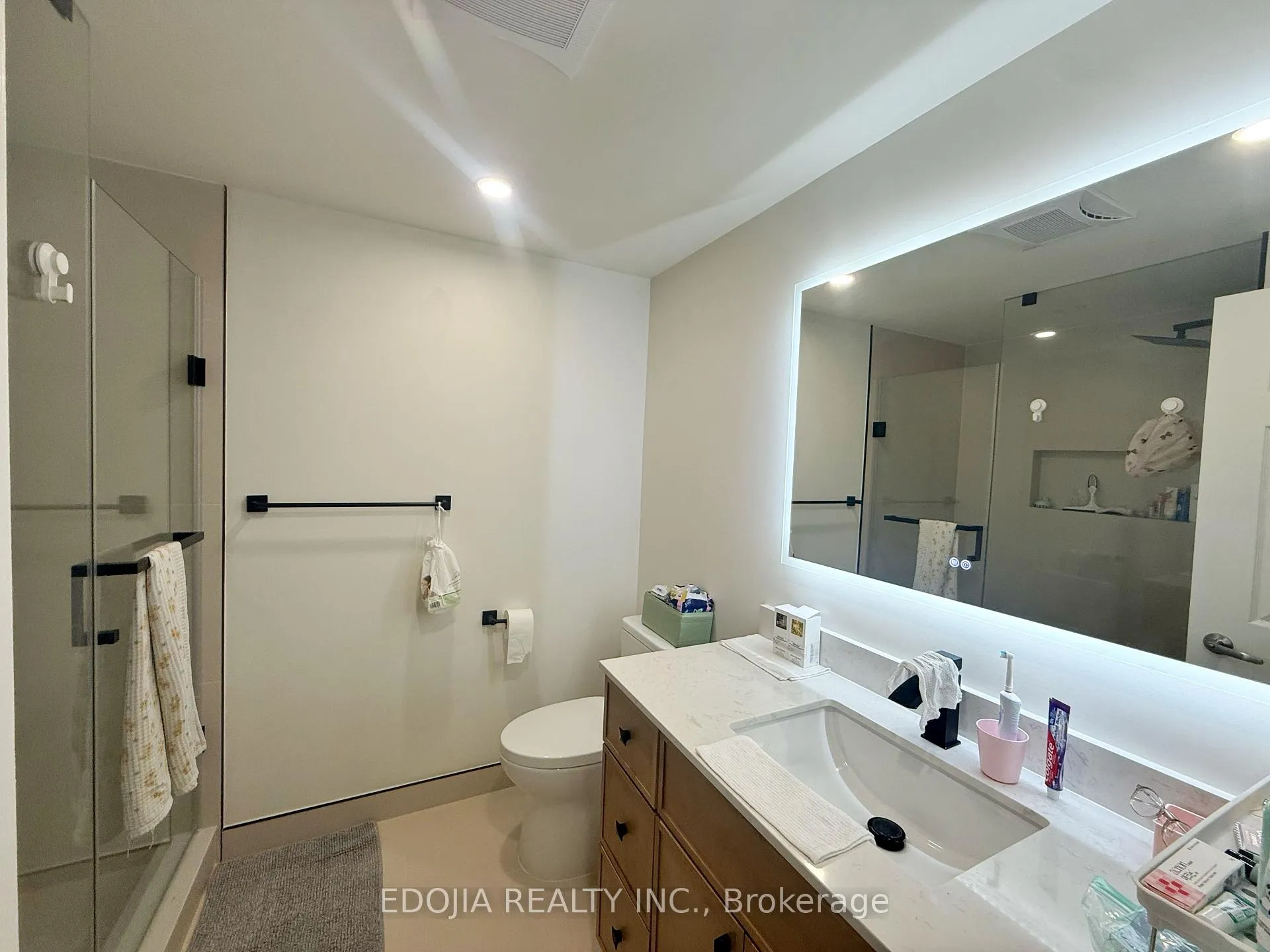 Photo 9 of 104 Goodwood Drive, Markham, Middlefield — HOMEH
