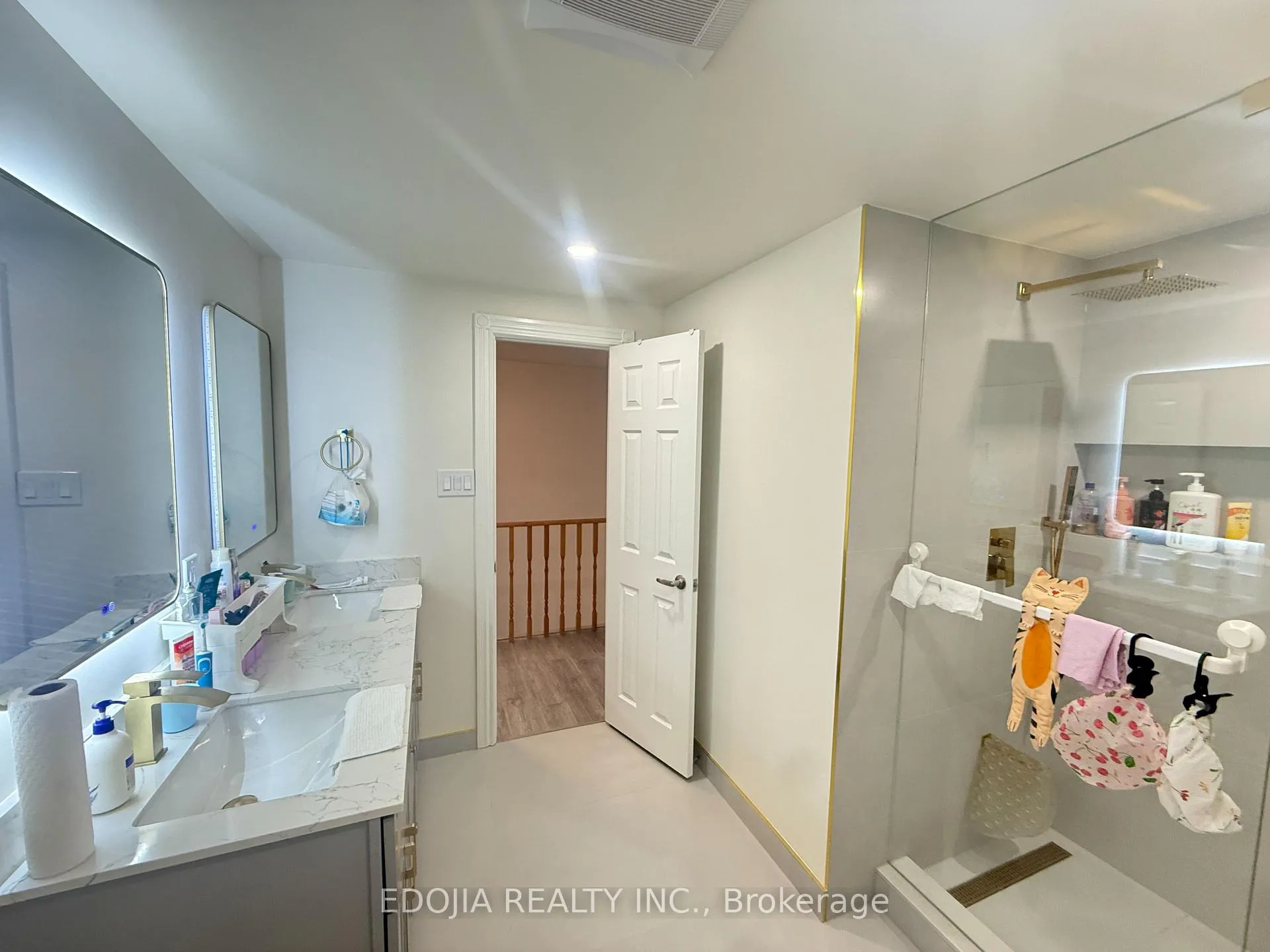Photo 10 of 104 Goodwood Drive, Markham, Middlefield — HOMEH