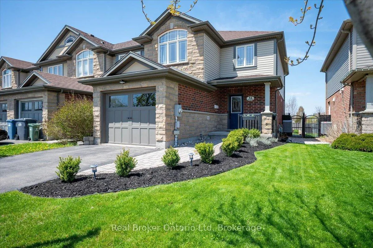 Photo 1 of 32 Laughland Lane, Guelph, Pineridge/Westminster Woods — HOMEH