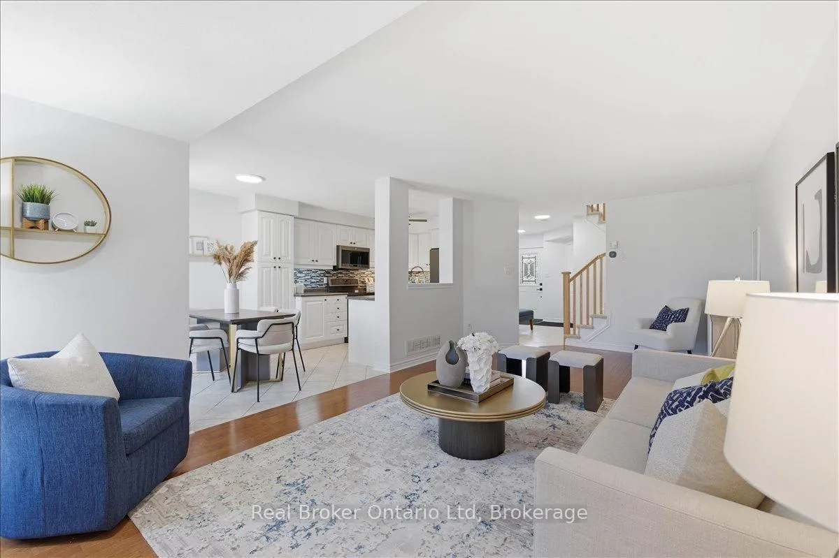 Photo 13 of 32 Laughland Lane, Guelph, Pineridge/Westminster Woods — HOMEH