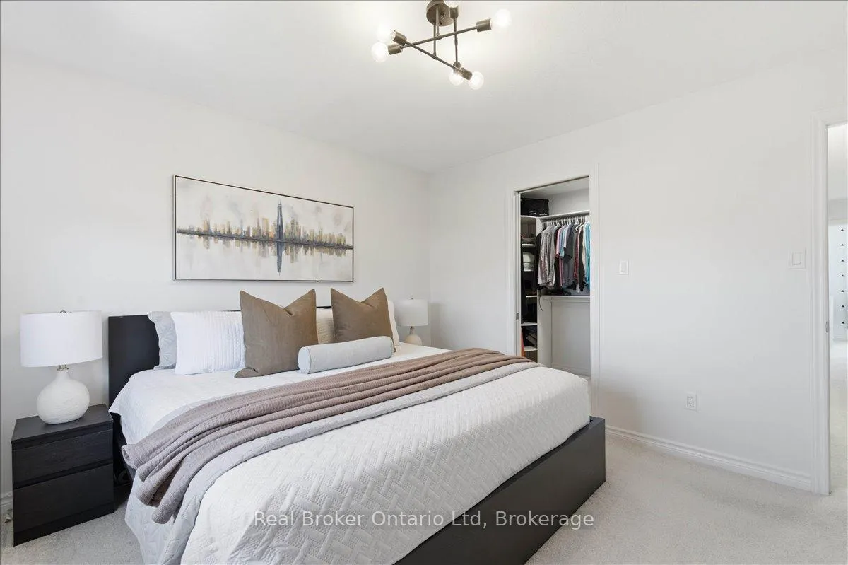 Photo 19 of 32 Laughland Lane, Guelph, Pineridge/Westminster Woods — HOMEH