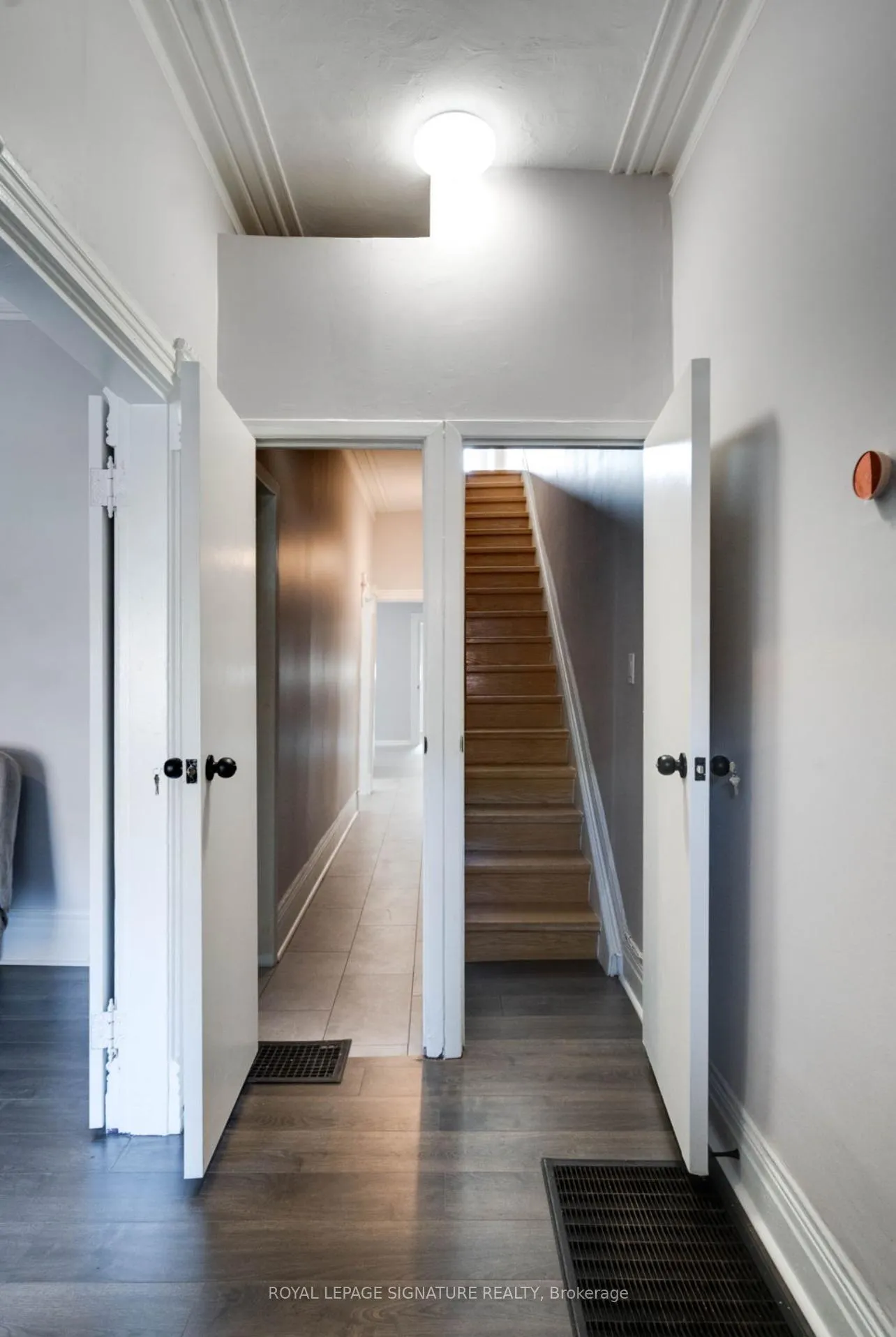Photo 2 of Unit 2nd/3rd, 288 Ossington Avenue, Toronto, Trinity-Bellwoods — HOMEH