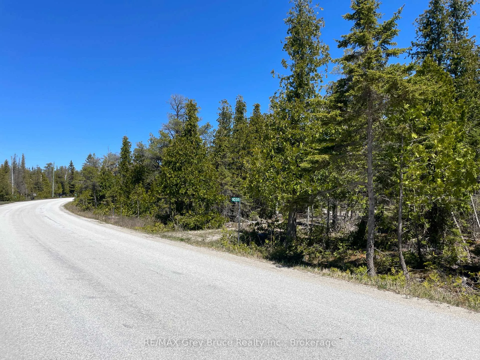 Photo of 1035 Dorcas Bay Road