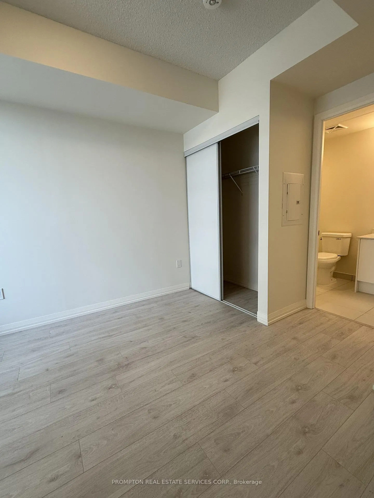 Photo 15 of Unit 202, 27 Korda Gate, Vaughan, Vellore Village — HOMEH