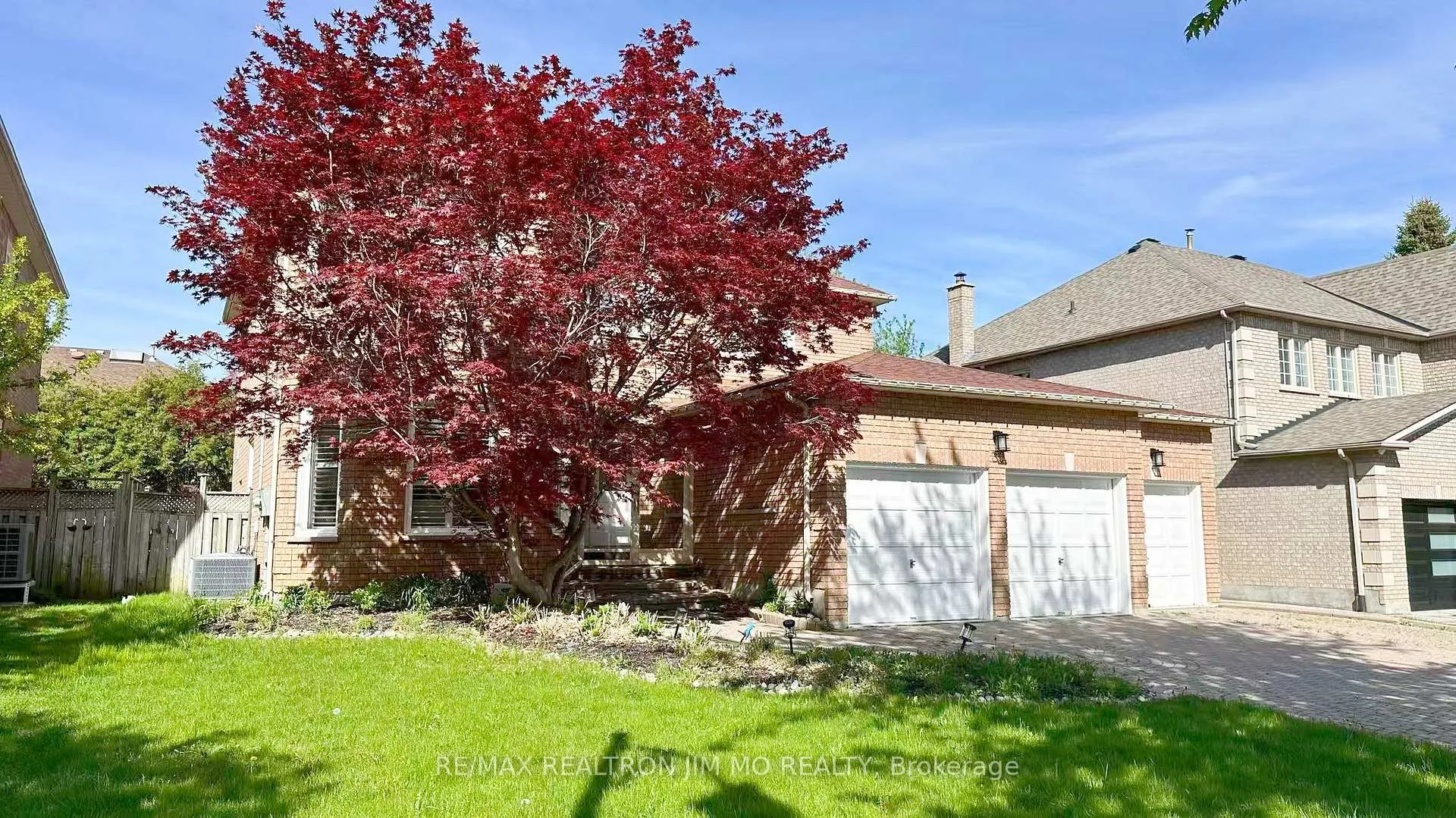 Photo 2 of 30 Eyer Drive, Markham, Cachet — HOMEH